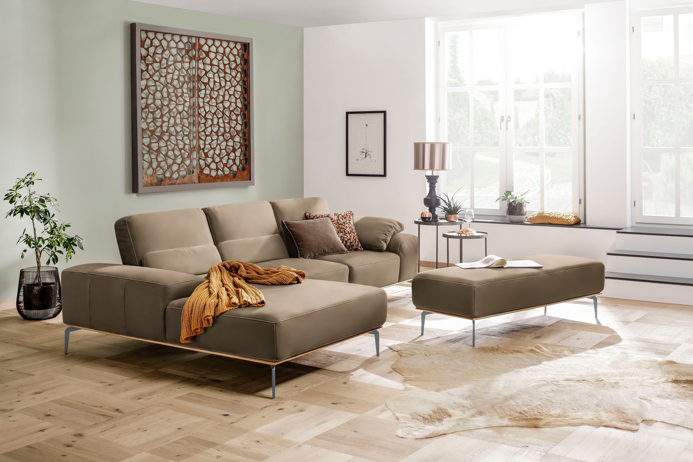 W.SCHILLIG Ecksofa »run, Designsofa mit tollem Sitzkomfort, bequem, L-Form«, mit elegantem Holzsockel, Füße in Silber matt, Breite 299 cm