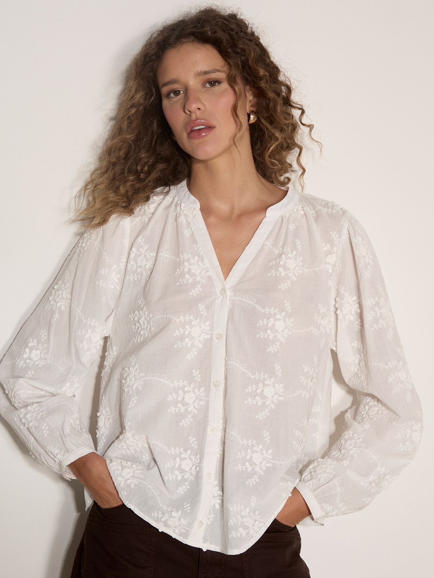 Apricot Spitzenbluse »Floral bestickte Bluse« mit Ballonärmeln