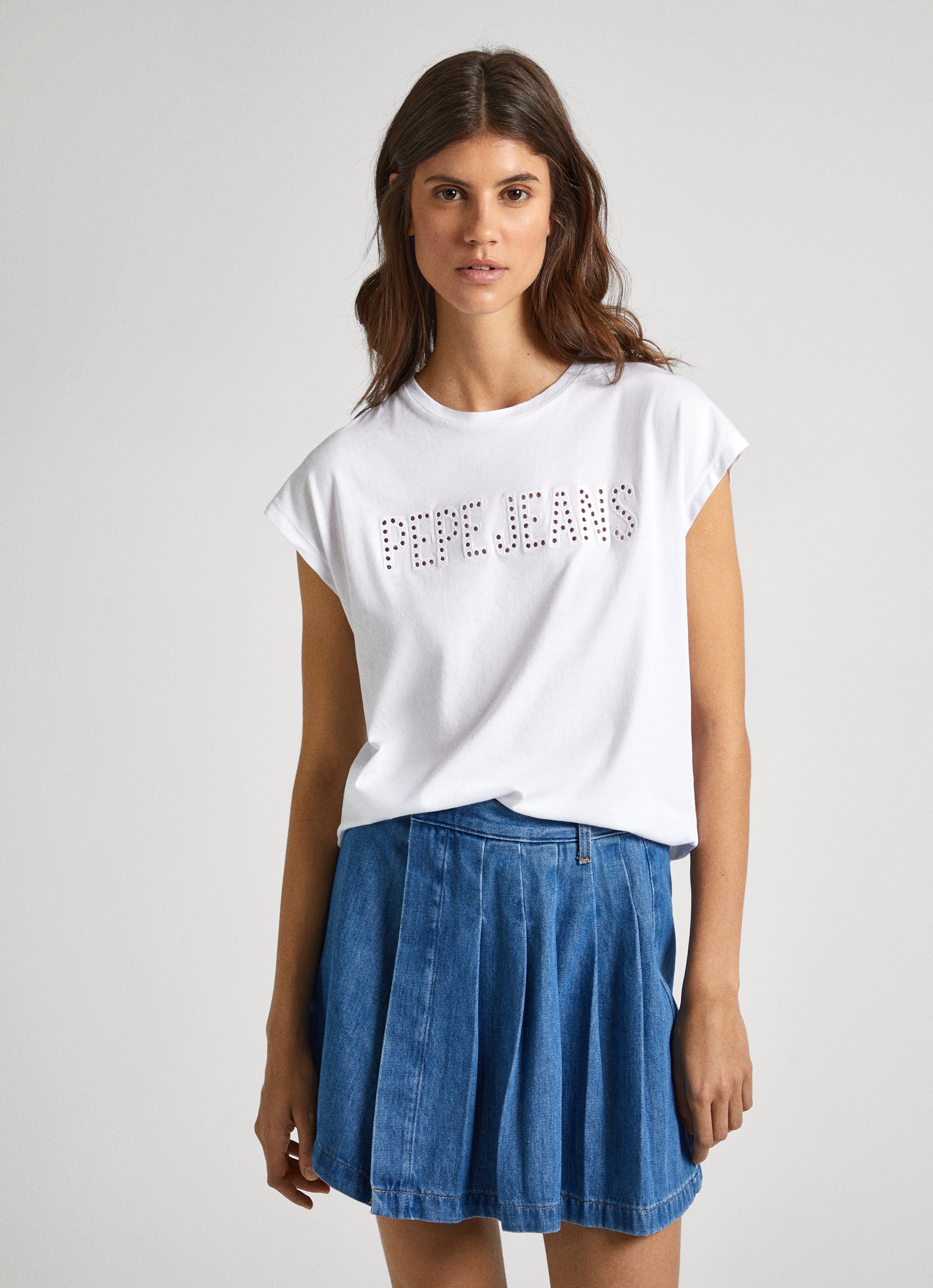 Pepe Jeans T-Shirt »LILITH«, mit Logoapplikation