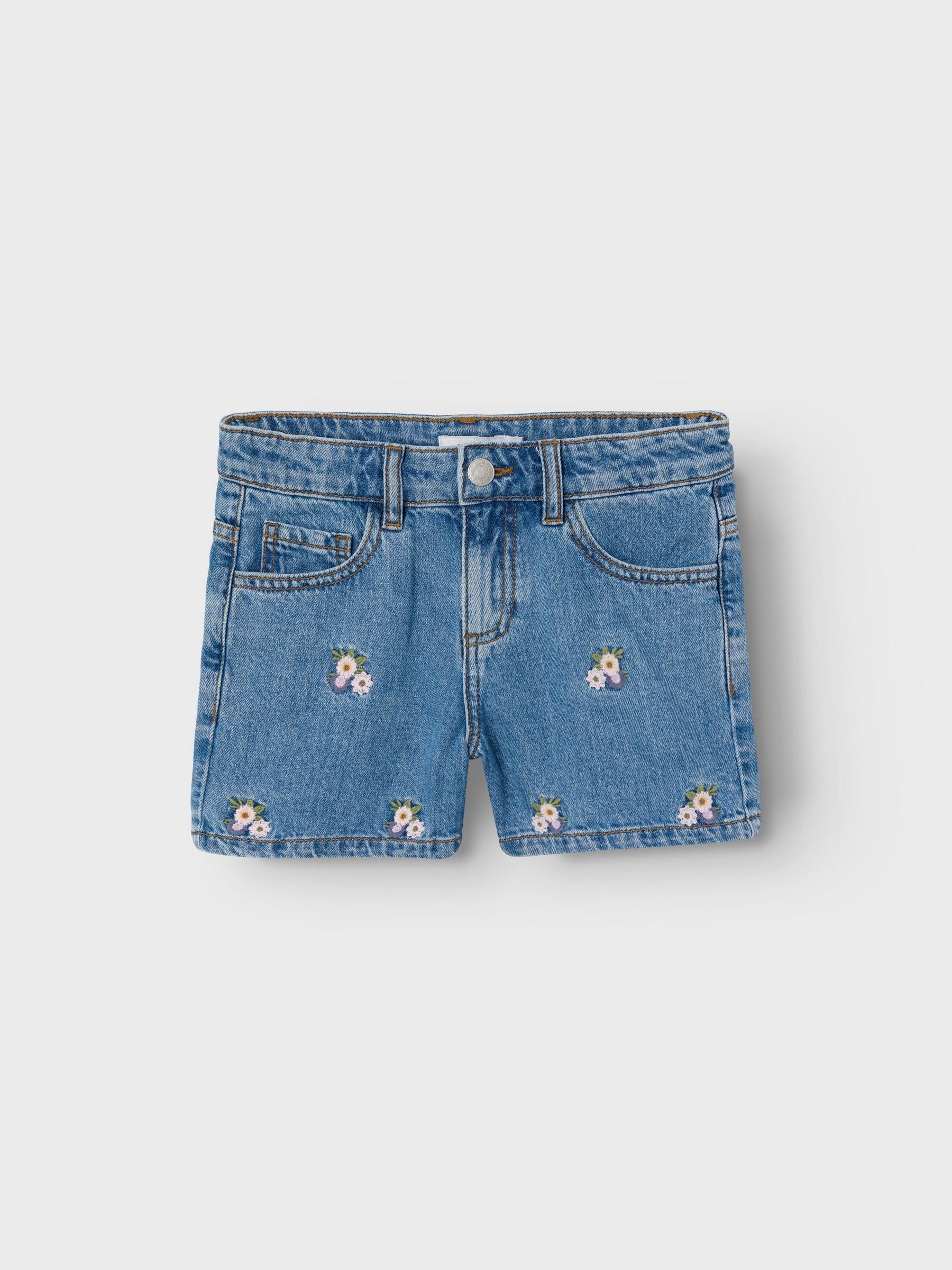 Name It Jeansshorts »NKFBELLA REG DNM SHORTS 3674-BE NOOS« Baumwolle, verstellbarer Bund, bestickte Details