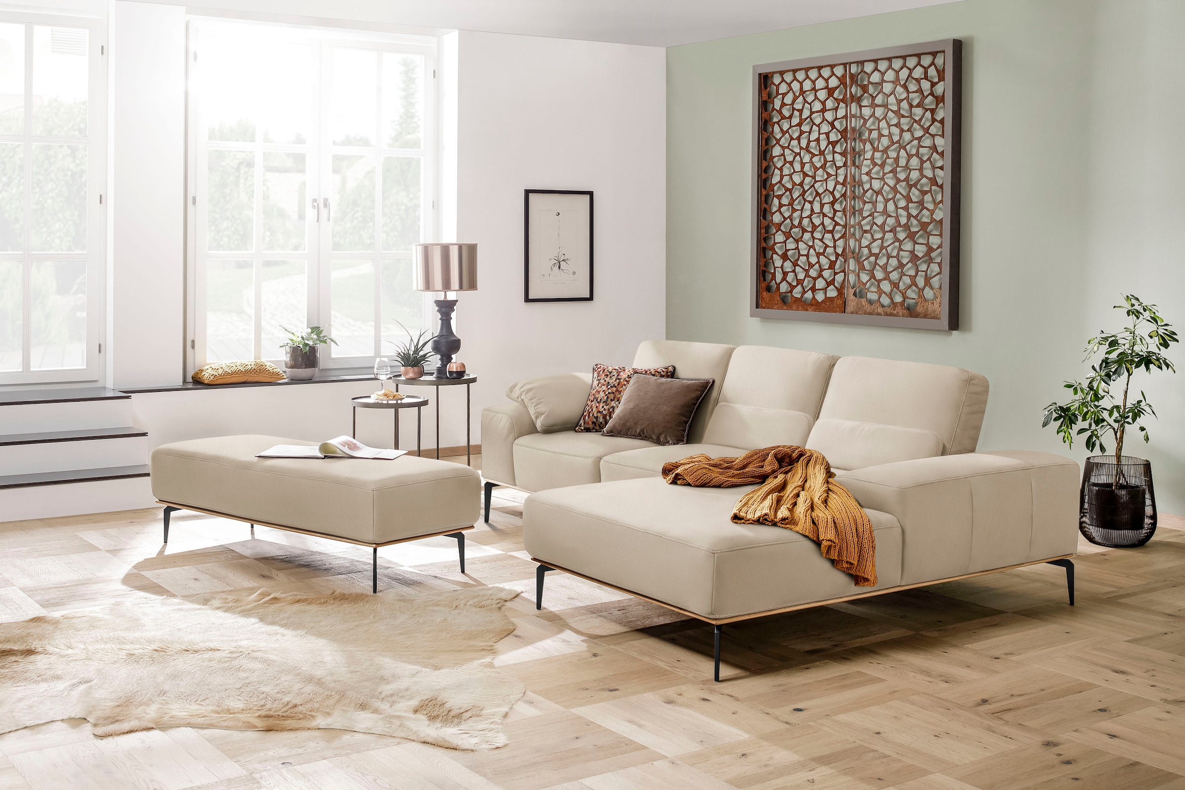 W.SCHILLIG Ecksofa »run, Designsofa mit tollem Sitzkomfort, bequem, L-Form«, mit Holzsockel, Füße in Schwarz pulverbeschichtet, Breite 279 cm
