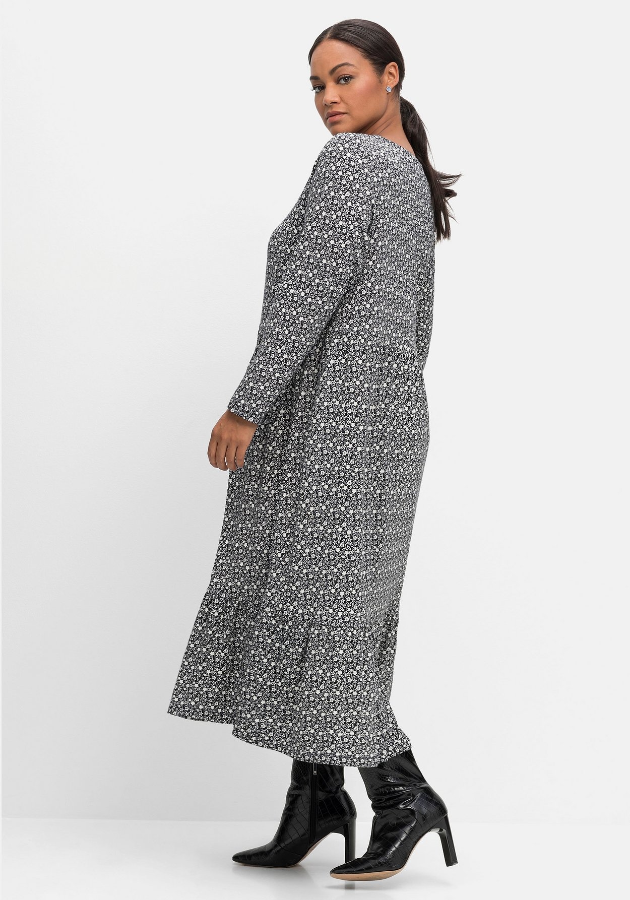 Sheego Shirtkleid »Shirtkleid mit Blumendruck, legere Form«, mit Blumendruck, legere Form