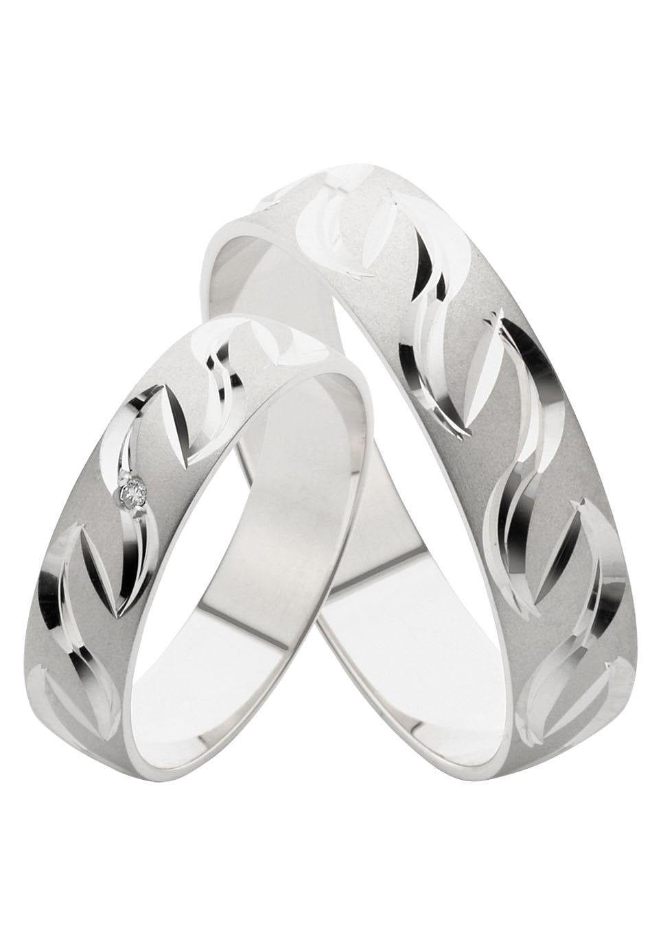 Firetti Trauring »Schmuck Geschenk Gold 375 Hochzeit Ehering "LIEBE"« Made in Germany, wahlweise mit oder ohne Brillant