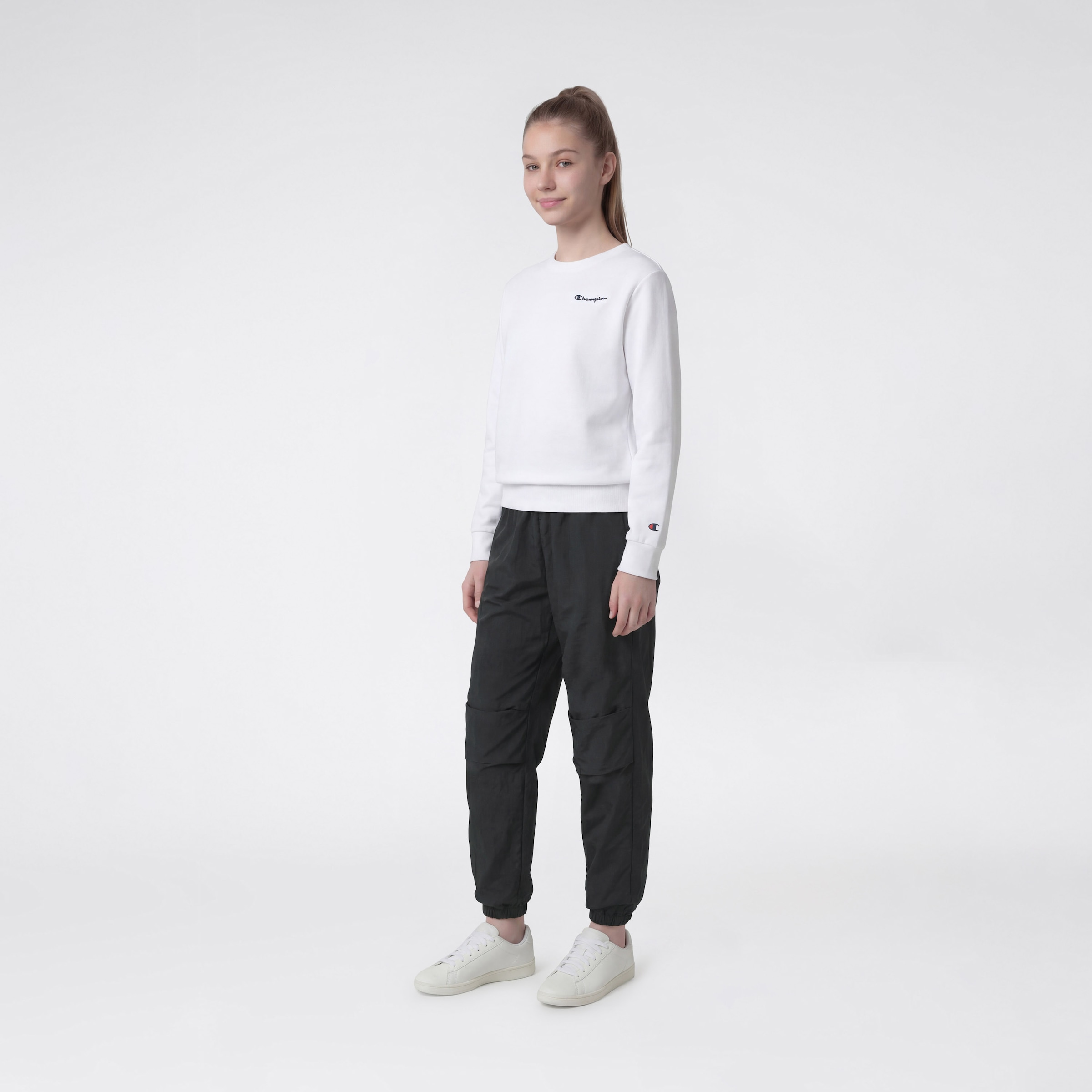 Champion Trainingshose »SPORTWEAR CUFFED PANTS Loose Fit Nylon«  für Kinder, mit Cuffed-Design, auch in großen Größen, aus Polyamid