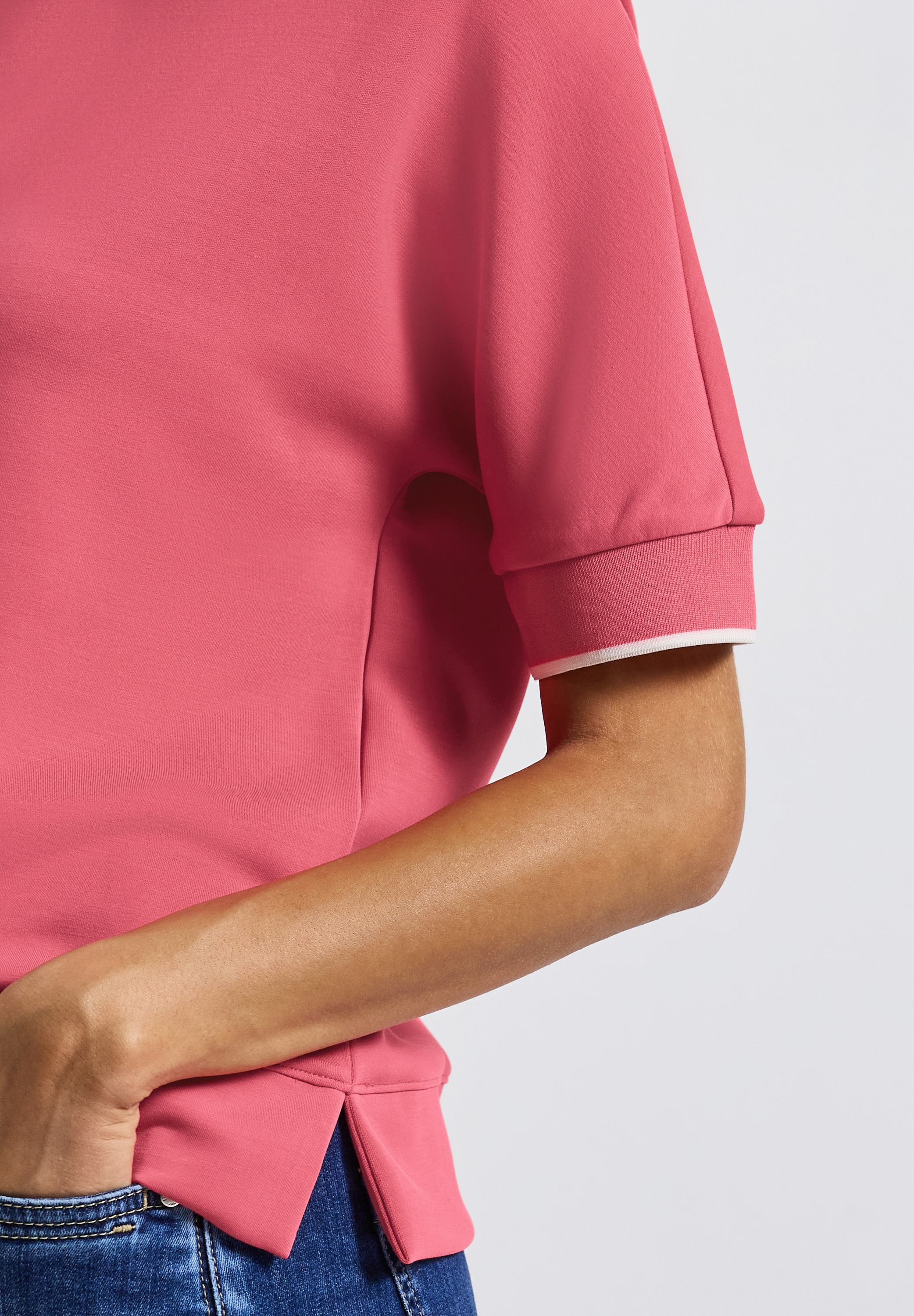 STREET ONE T-Shirt, im Silk Look und mit dezentem Kontrastdetail, Sommershirt