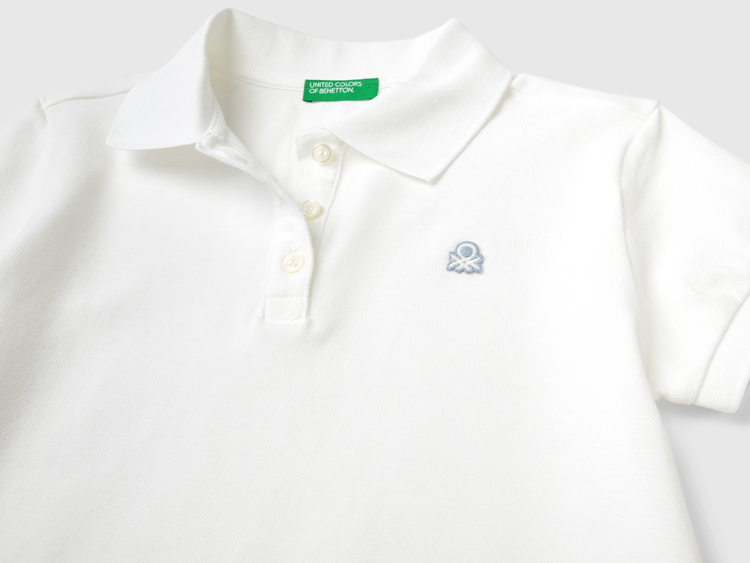 United Colors of Benetton Poloshirt, mit Logo-Stickerei an der Brust