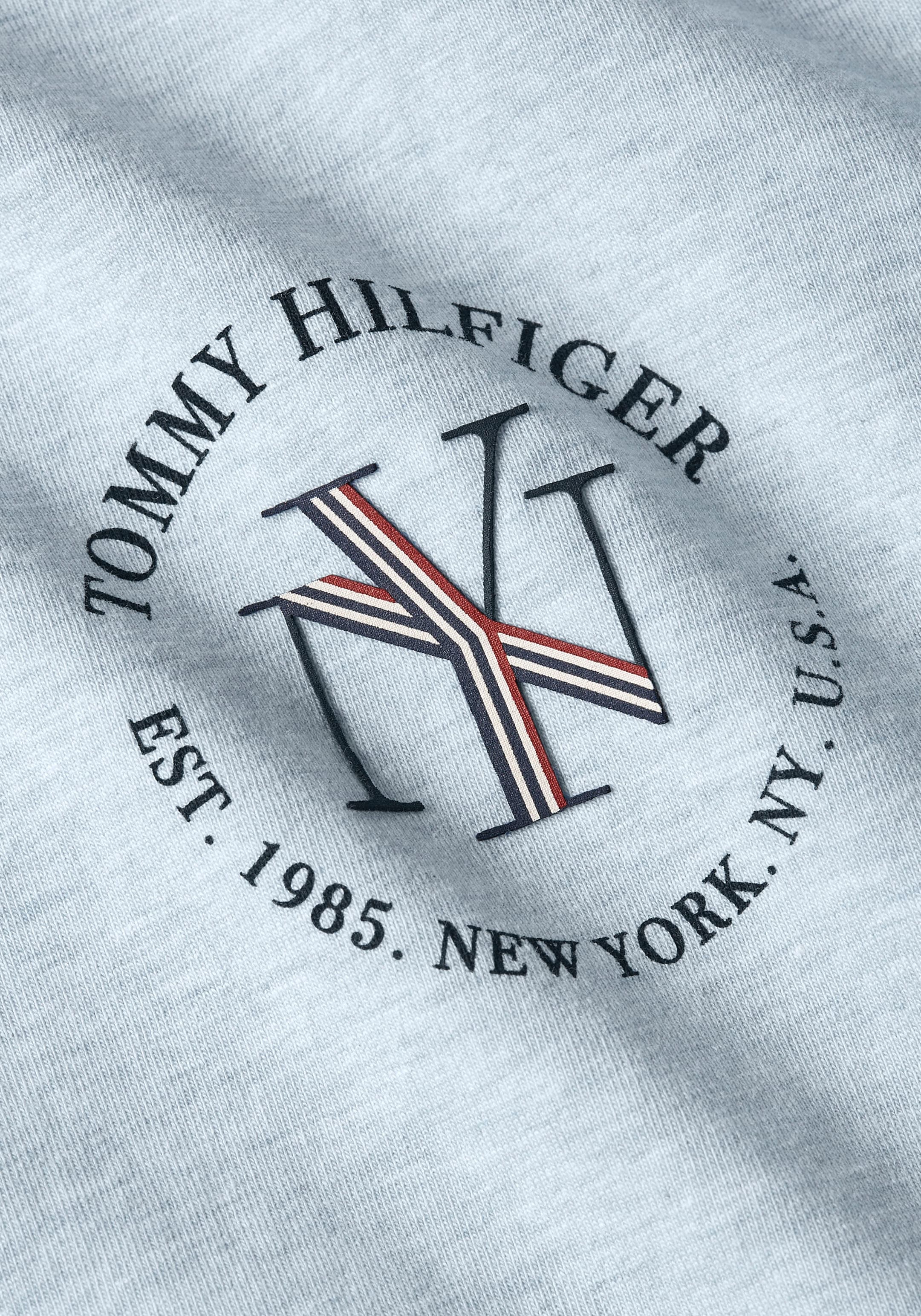 Hilfiger C-NK Hilfiger »REG bei Tommy SS«, Markenlabel ROUNDALL T-Shirt Tommy ♕ mit NYC