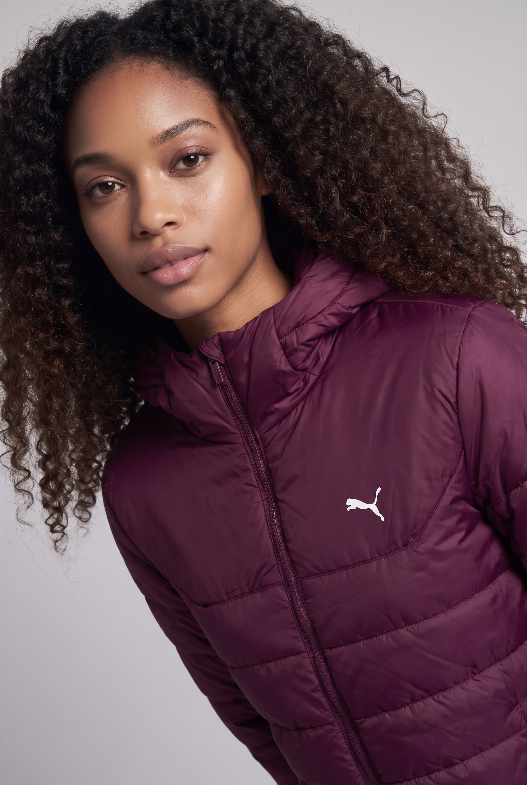 PUMA Winterjacke »ESS HOODED PADDED JACKET« mit Kapuze mit Kapuze, minimalistisches Design