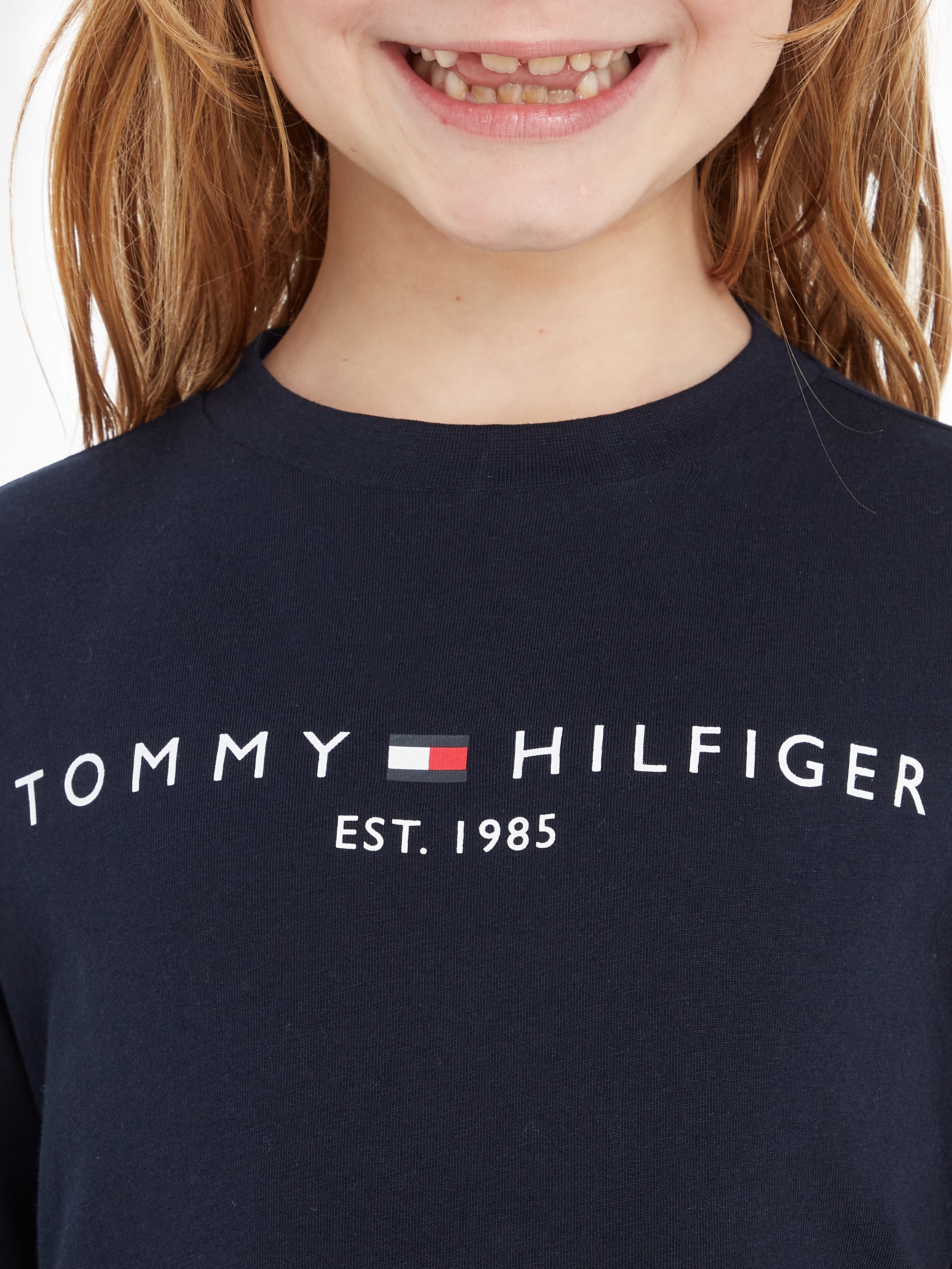 Tommy Hilfiger Langarmshirt »ESSENTIAL TEE L/S«, mit Logoschriftzug