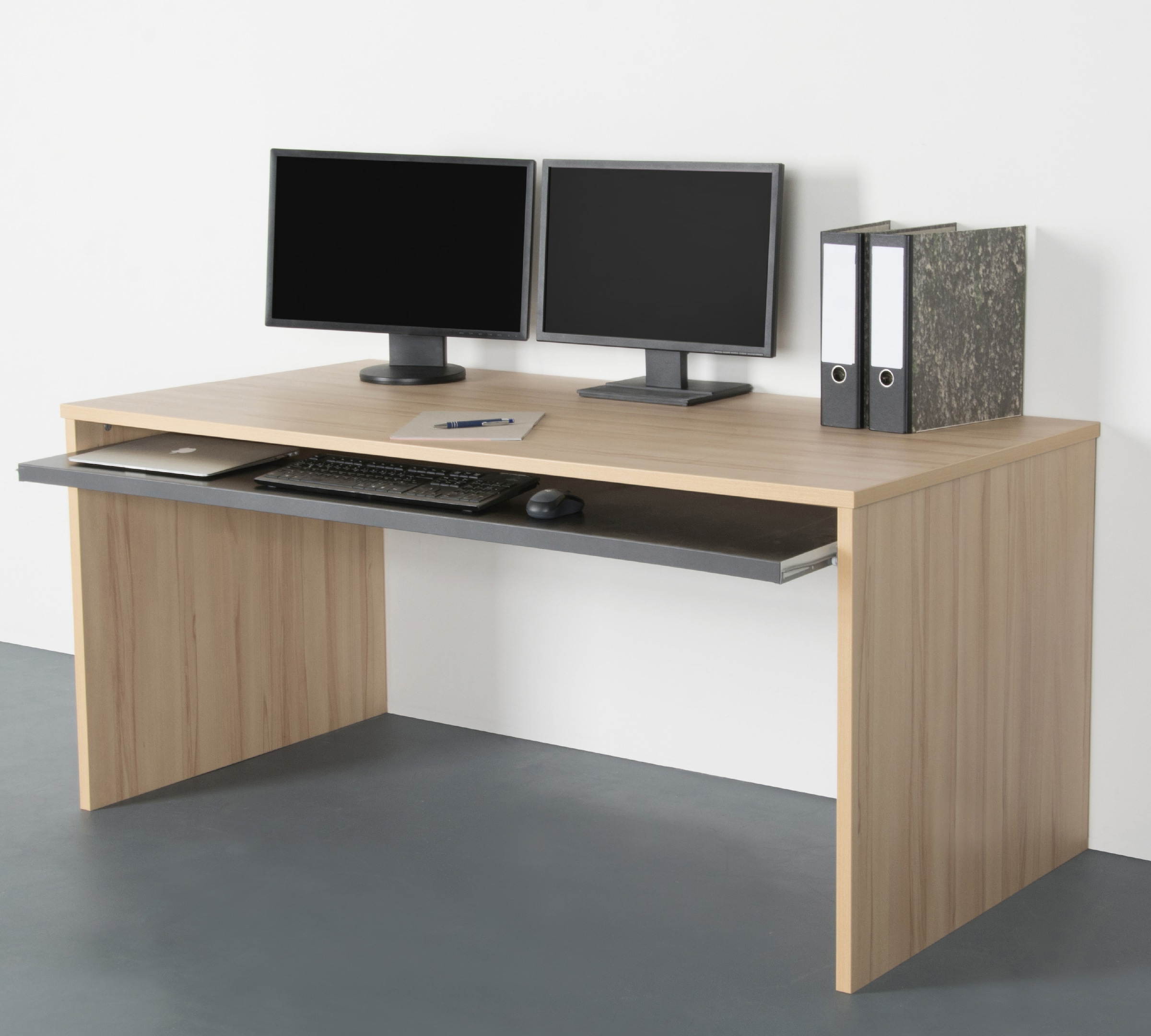 VOGL Möbelfabrik Schreibtisch »Barrie mit 2-farbigem Tastaturauszug«, in 2 Breiten, 2,5 cm Tischplattenstärke, Made in Germany