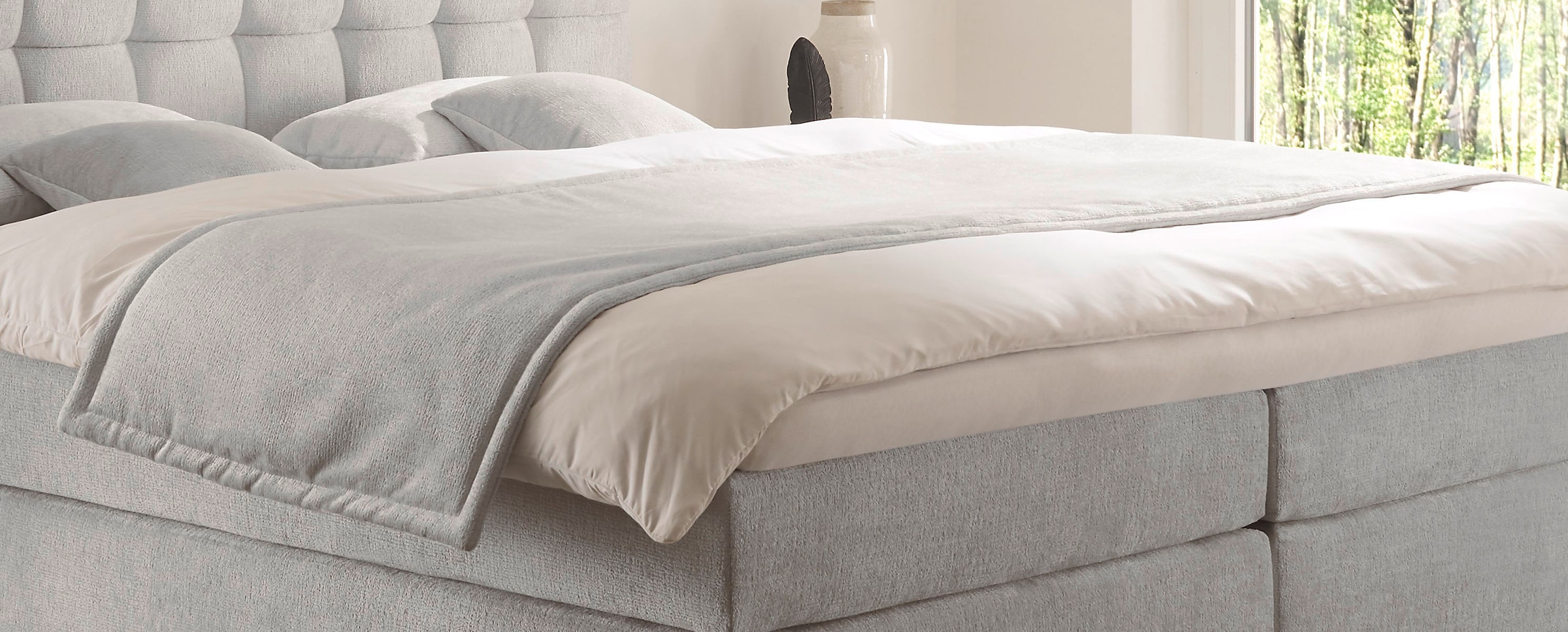 hapo Tagesdecke »NIZZA, mit beidseitigem Stoff, in diversen Farben & Größen erhältlich« beidseitig Stoff mit Vließwatte versteppt