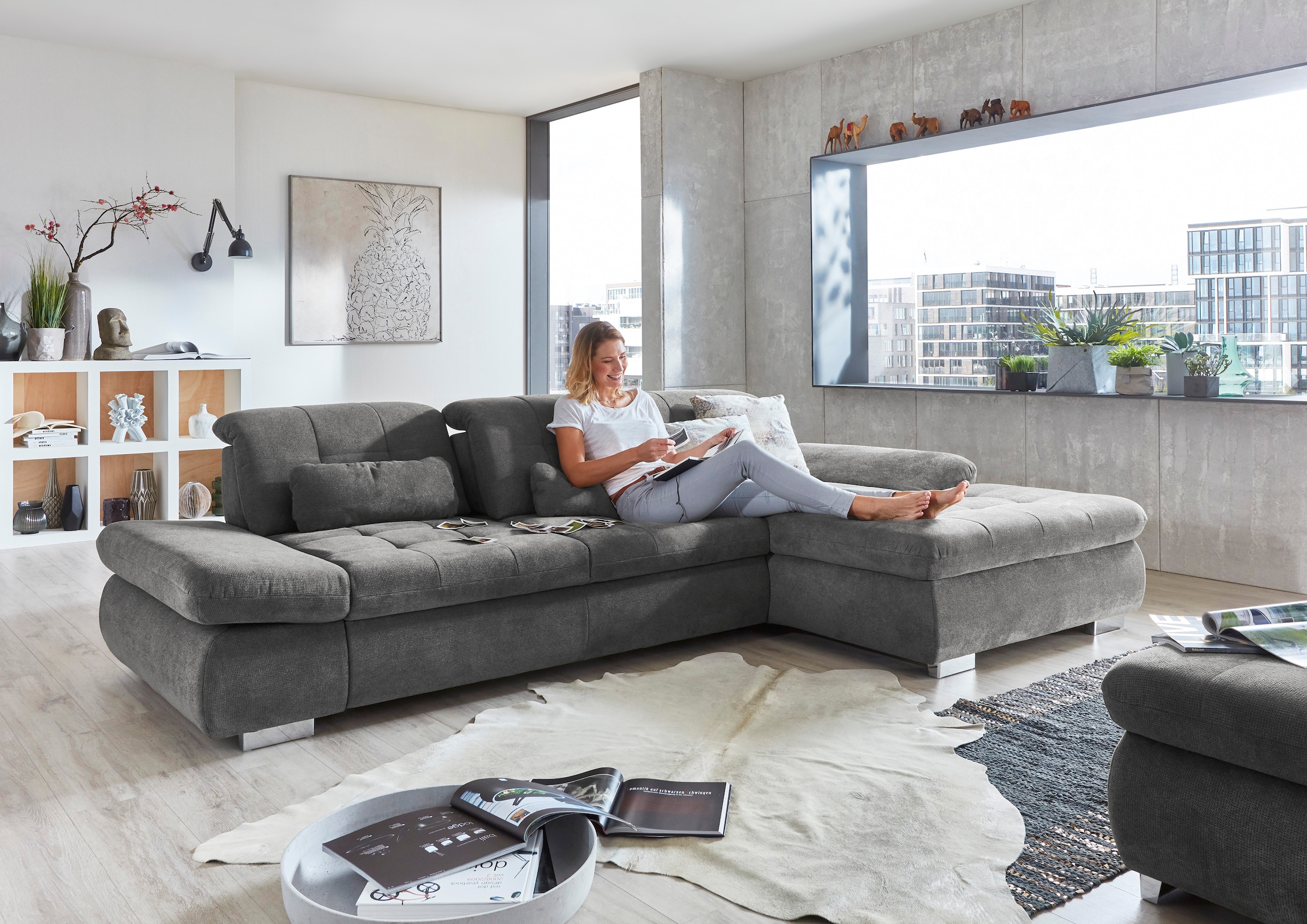 Die PlanBar Ecksofa »MP-IN17004 L-Form«, wahlweise mit Bettfunktion, Sitztiefen- und Kopfteilverstellung