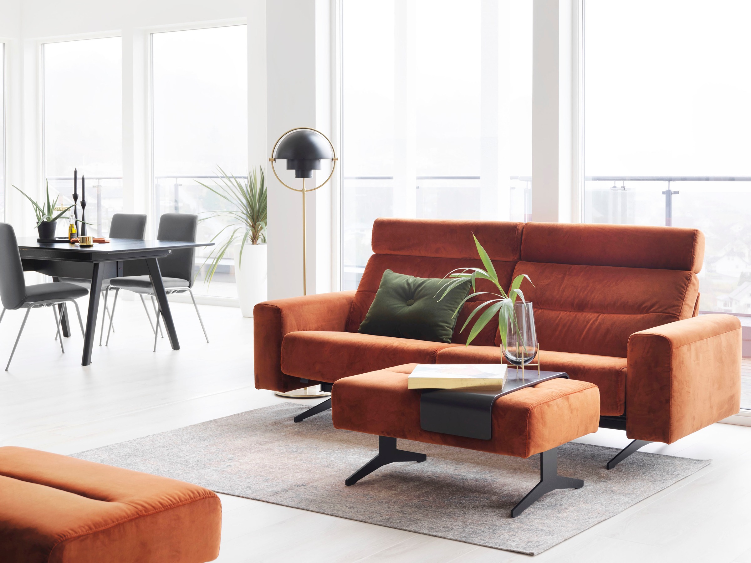 Stressless® Polsterstuhl »Laurel«, Microfaser DINAMICA, Low Back, Größe L, mit Beinen aus Stahl in Chrom glänzend