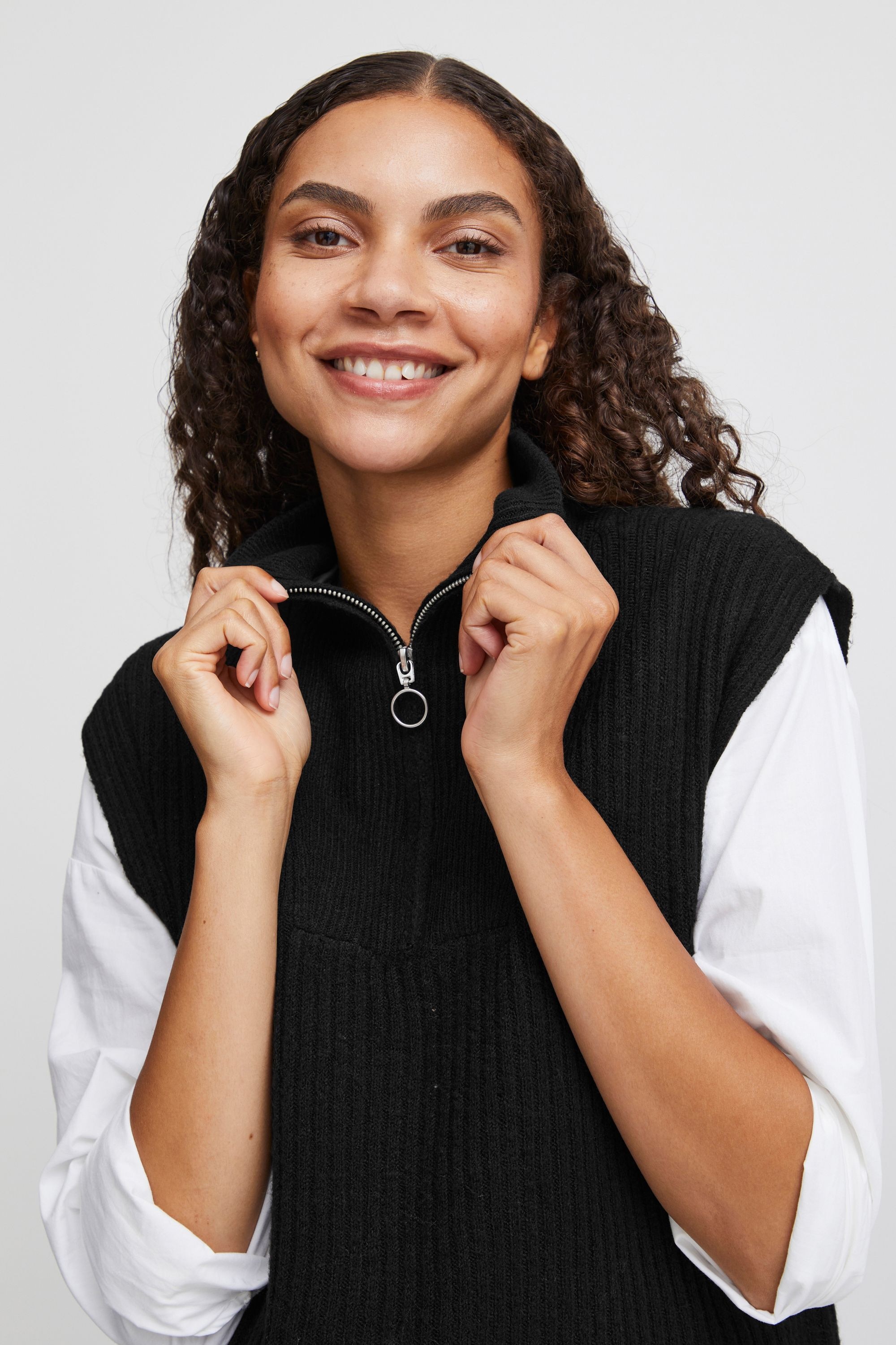 b.young Strickjacke »Pullunder BYOnema«