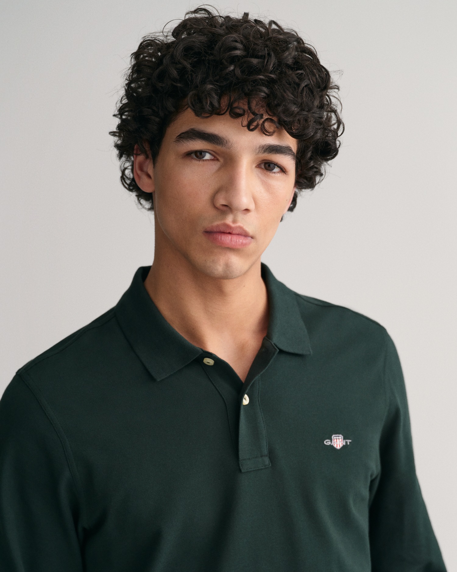 Gant Poloshirt »REG SHIELD LS PIQUE RUGGER«, mit Logotickerei auf der Brust
