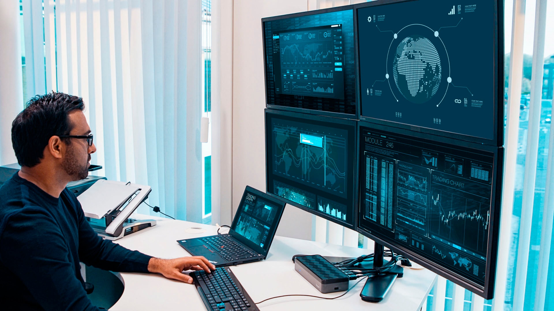 Targus Laptop-Dockingstation »USB-C Universal Quad 4K (QV4K) Docking Station«