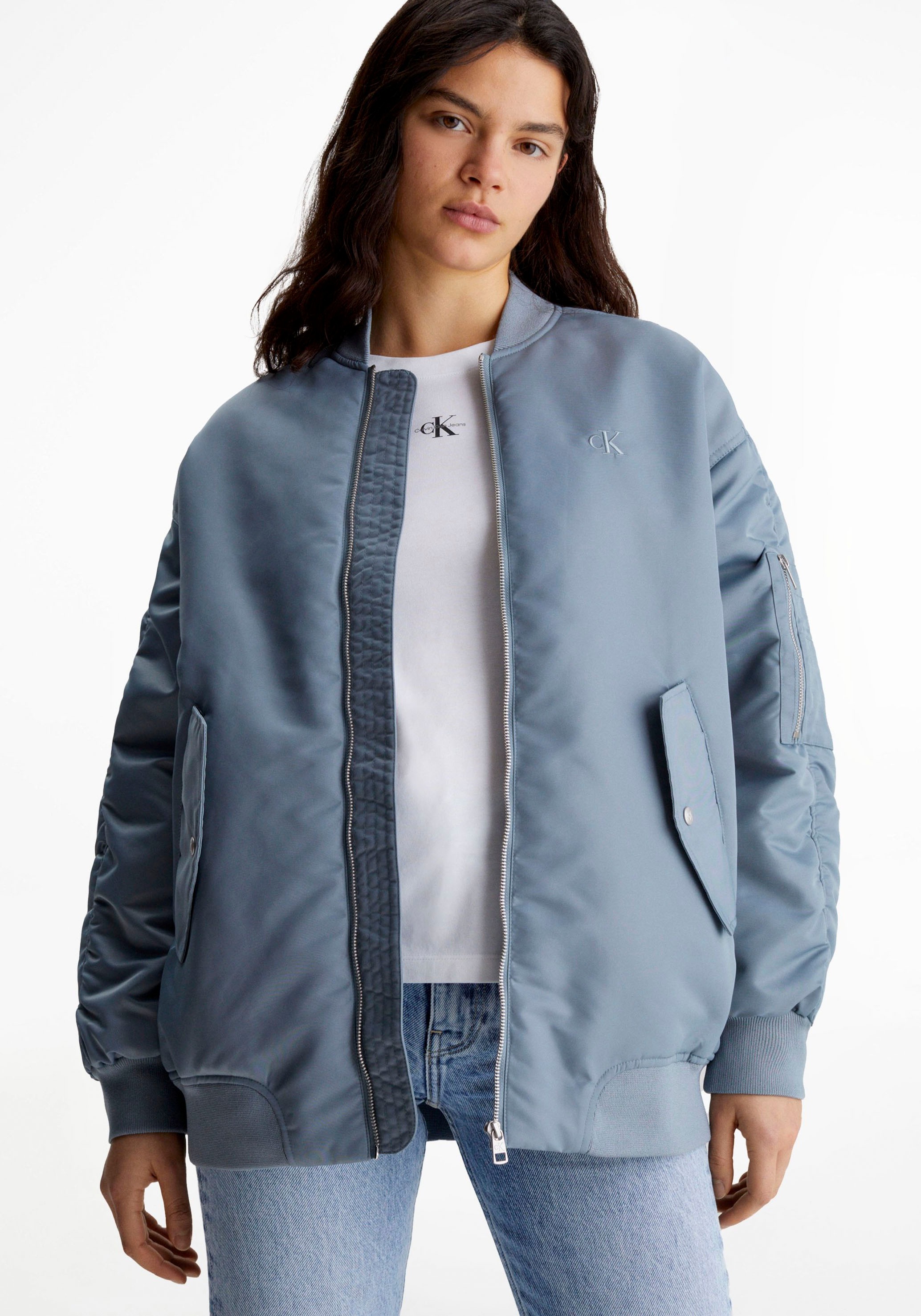 Calvin Klein Jeans Bomberjacke, mit Klappentaschen und Ärmeltasche kaufen