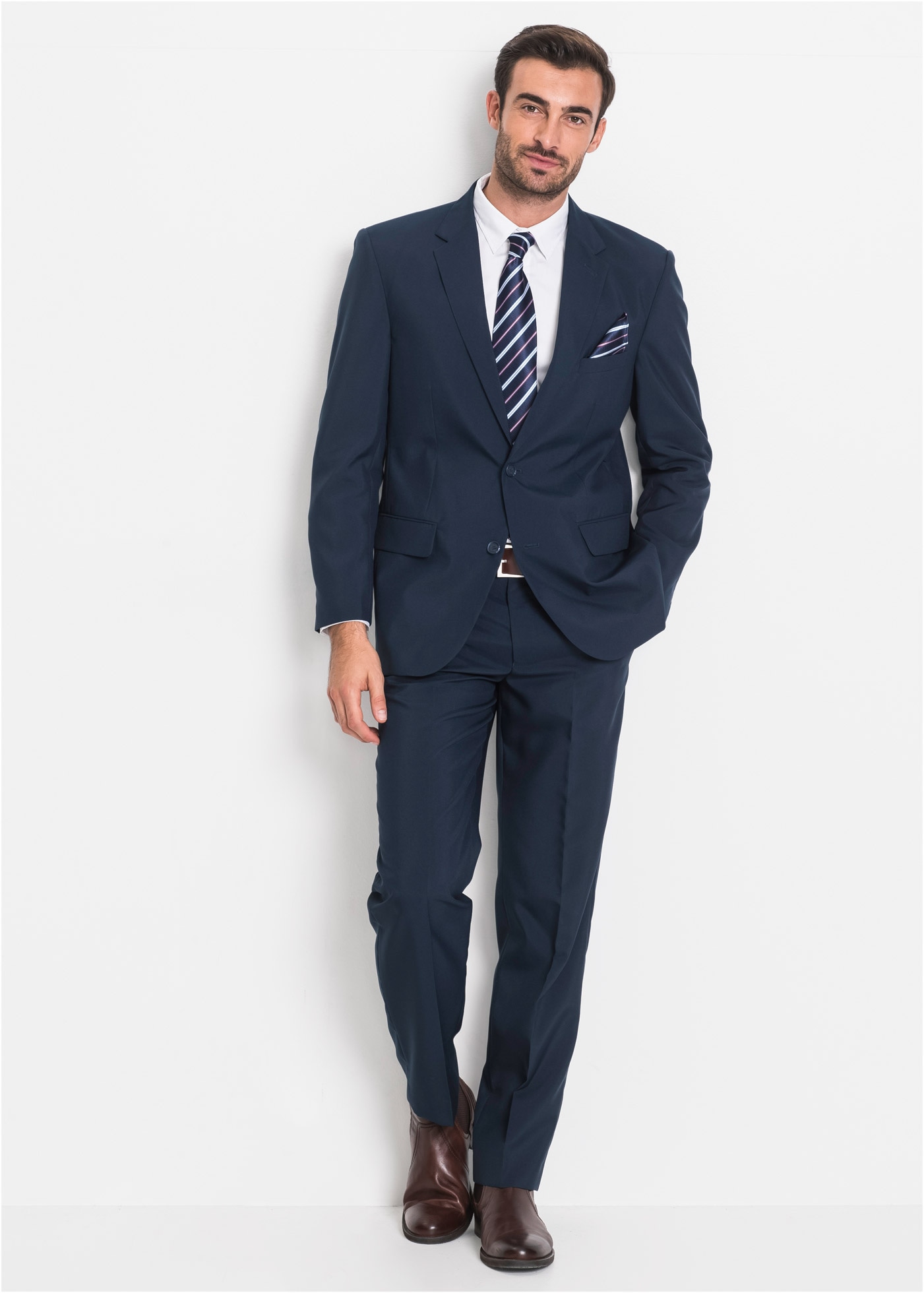 bonprix Anzug »Anzug (2-tlg. Set), Regular Fit« Set, 2 tlg. regular fit Regular Fit, pflegeleichtes Material, zweiteiliges Set
