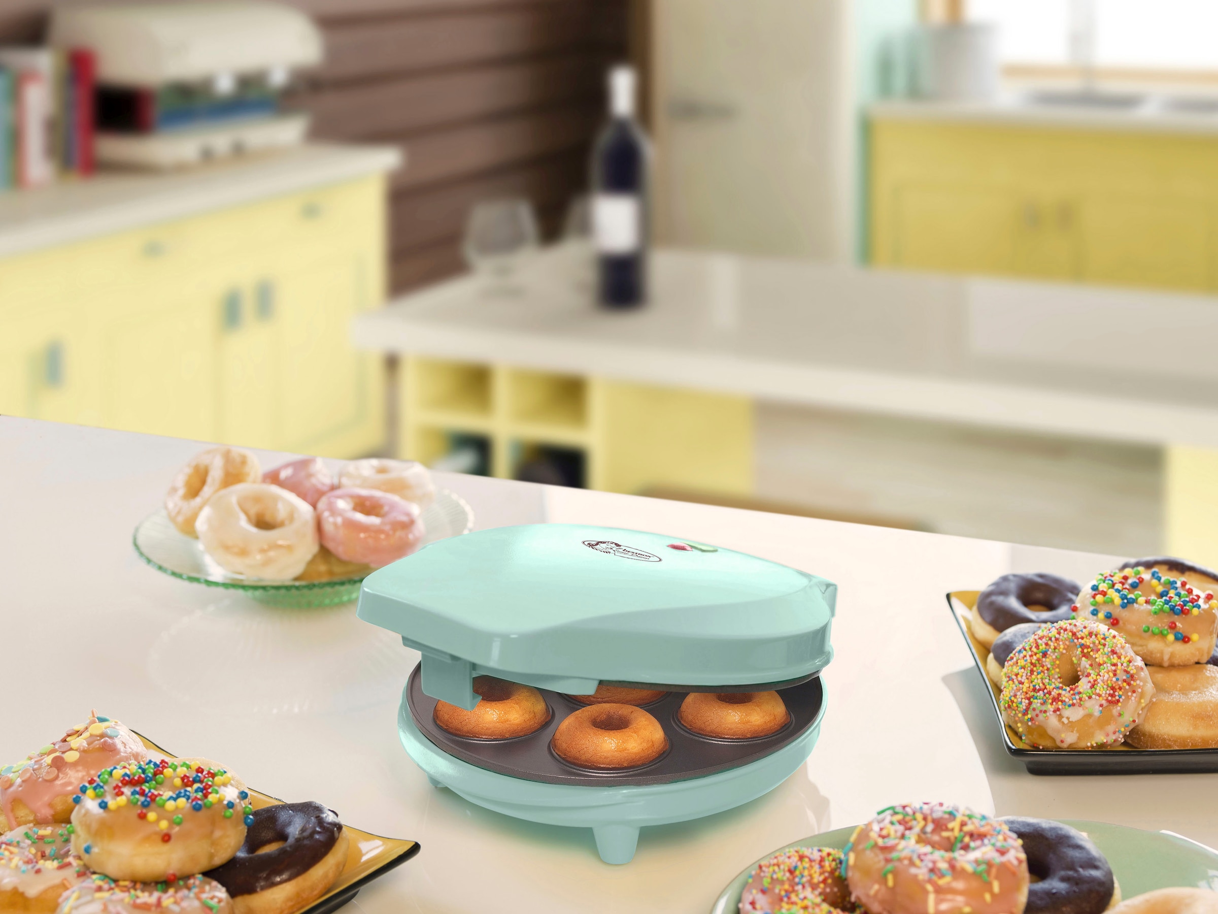 bestron Donut-Maker »ADM218SDM Sweet Dreams«, 700 W, im Retro Design,  Antihaftbeschichtung, Farbe: Mint mit 3 Jahren XXL Garantie