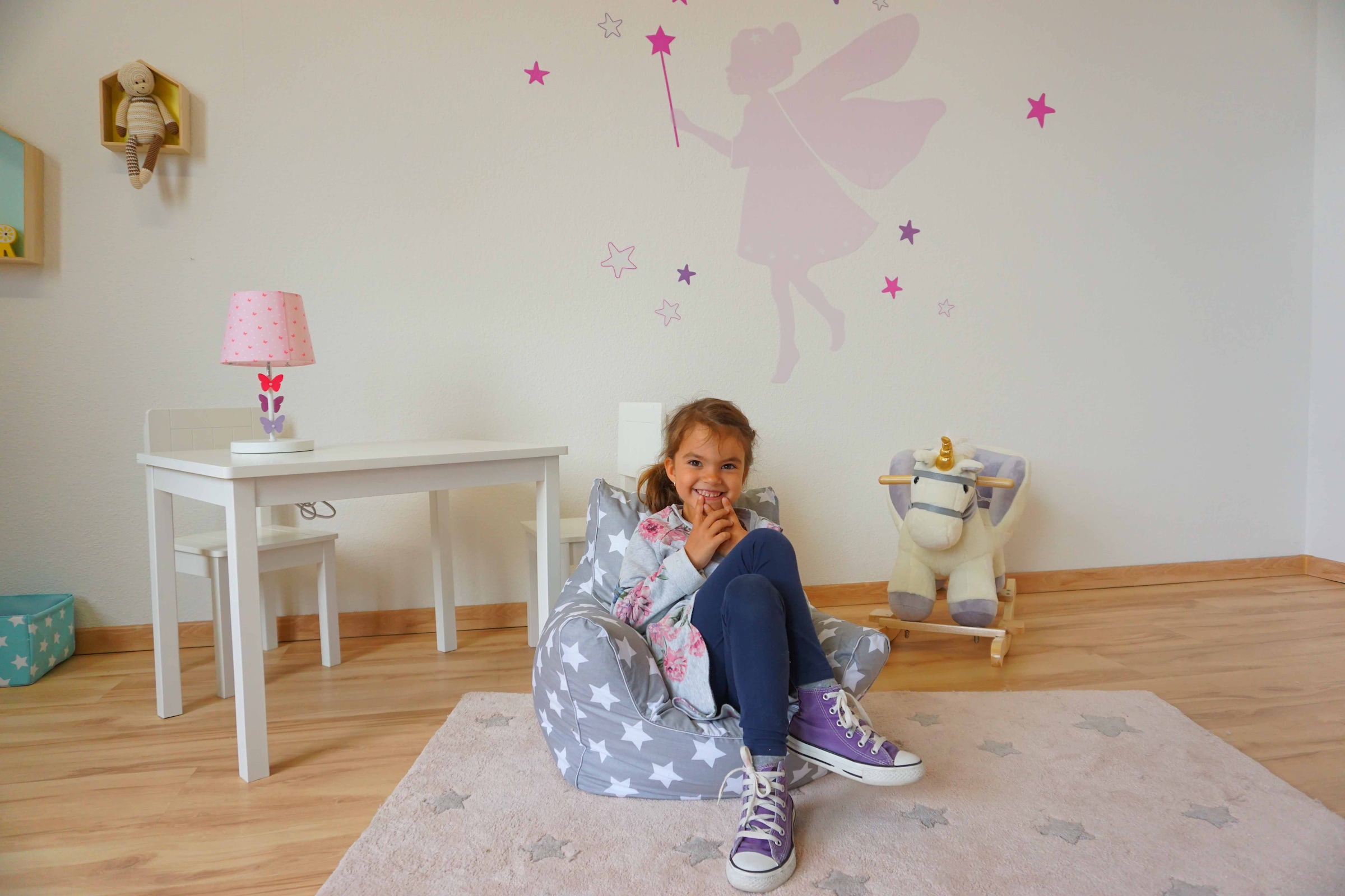 Knorrtoys® Sitzsack »Grey White Europe Stars«, Made für Kinder; in