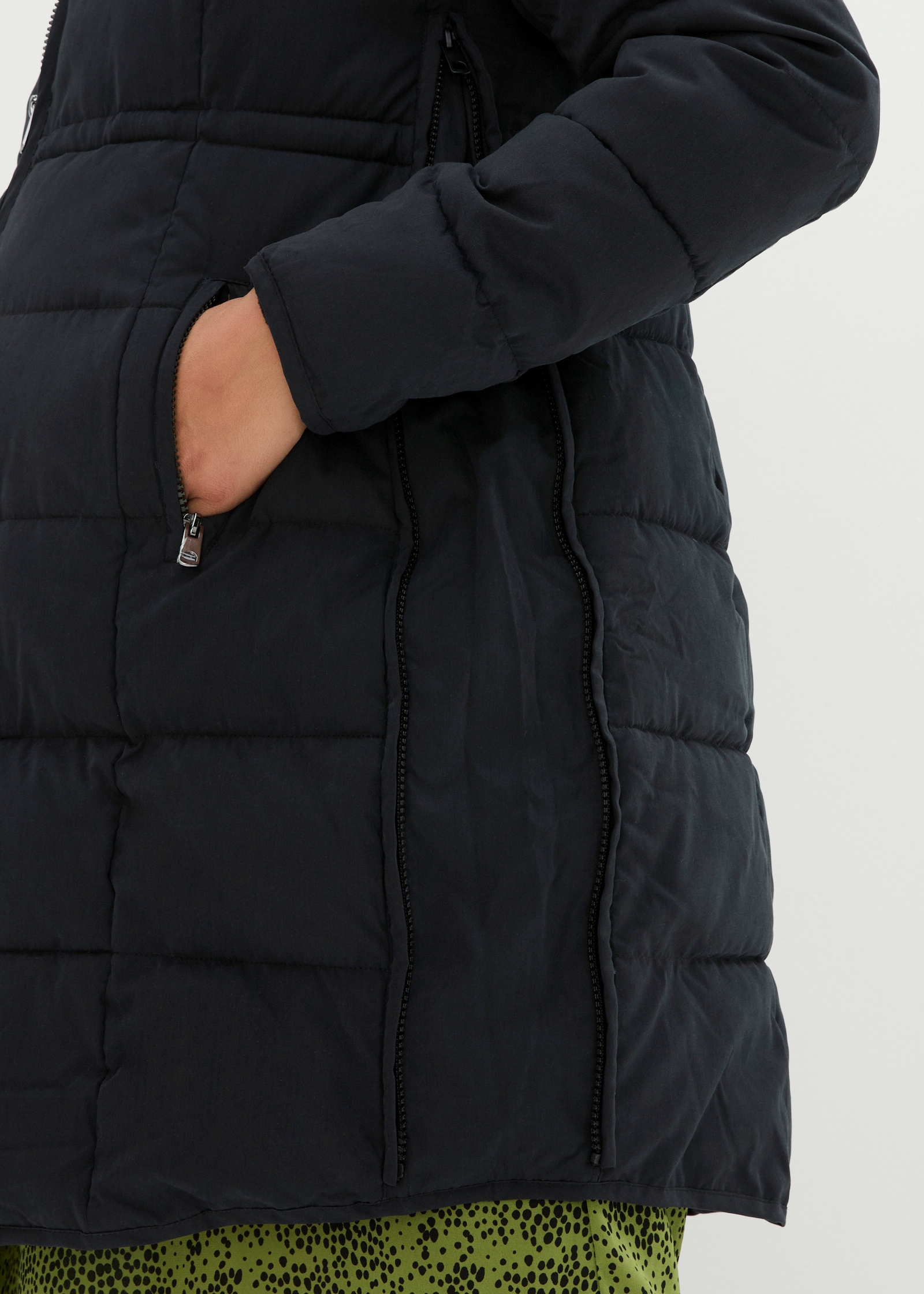 bonprix Umstandsjacke »3-in-1 warm wattierte Umstands- und Tragejacke« mit Kapuze Wattierte warme Winterjacke 3-in-1 warm Umstands- und Tragefunktion