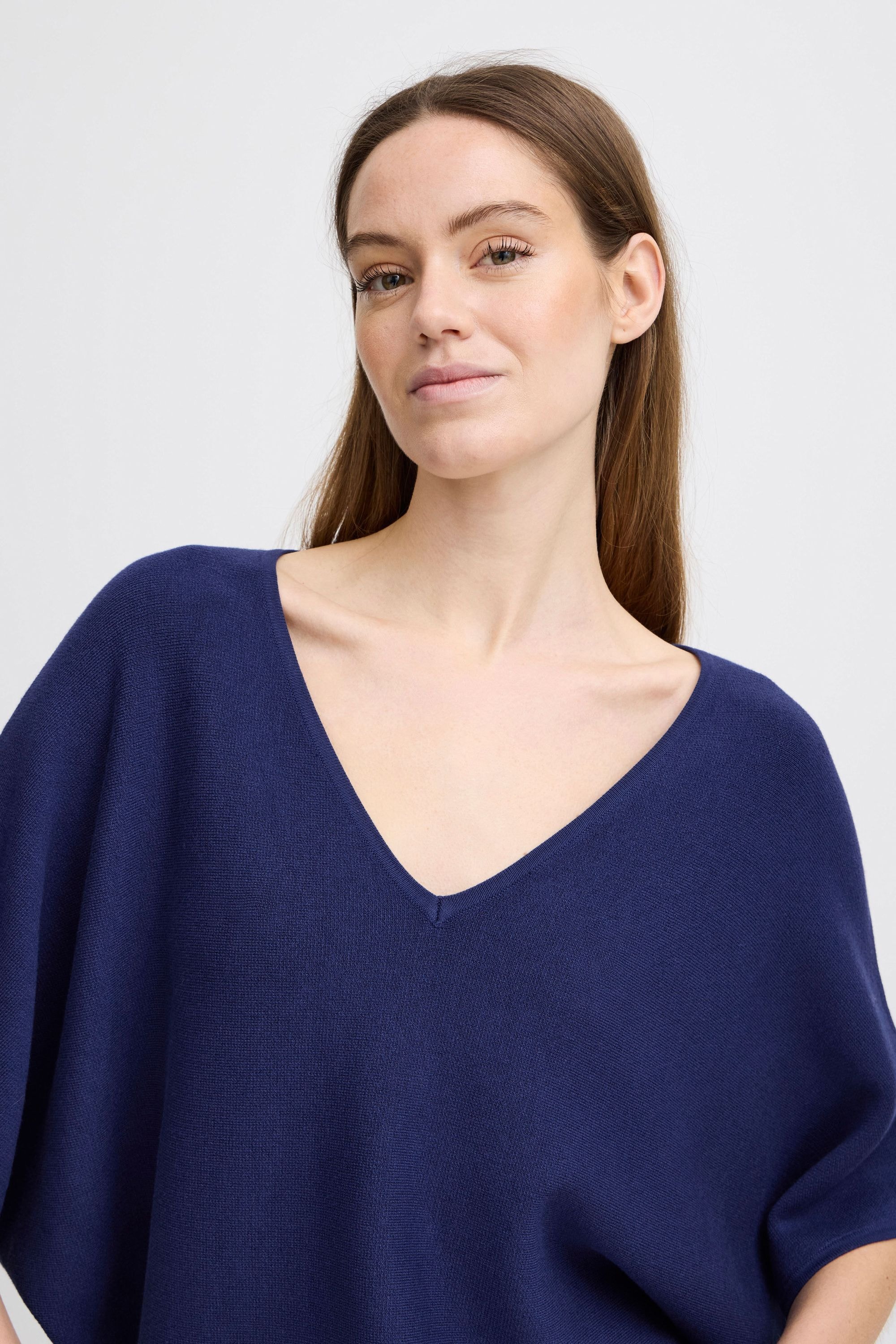 b.young Strickjacke »Pullunder BYMMMORLA VNECK SHORT SLEEVE -«
