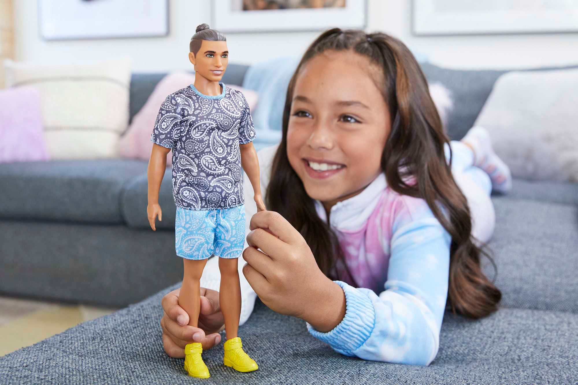 Barbie Anziehpuppe »Fashionistas, Ken, Paisley«