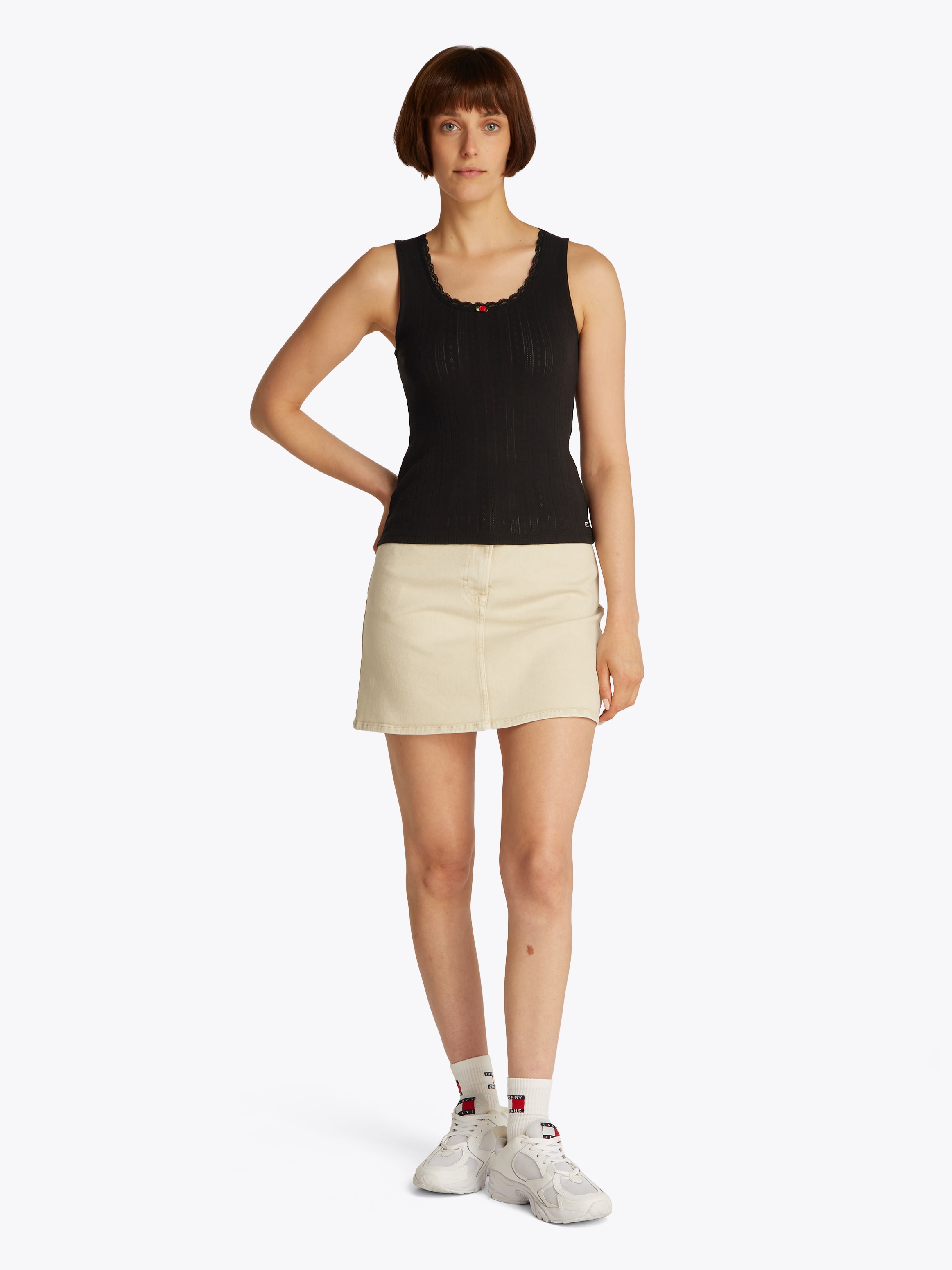 Tommy Jeans Tanktop »TJW SLIM POINTELLE TANK TOP«, mit Spitze, mit Lochmuster