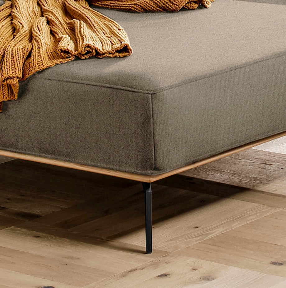 W.SCHILLIG Ecksofa »run, Designsofa mit tollem Sitzkomfort, bequem, L-Form«, mit Holzsockel, Füße in Schwarz pulverbeschichtet, Breite 319 cm