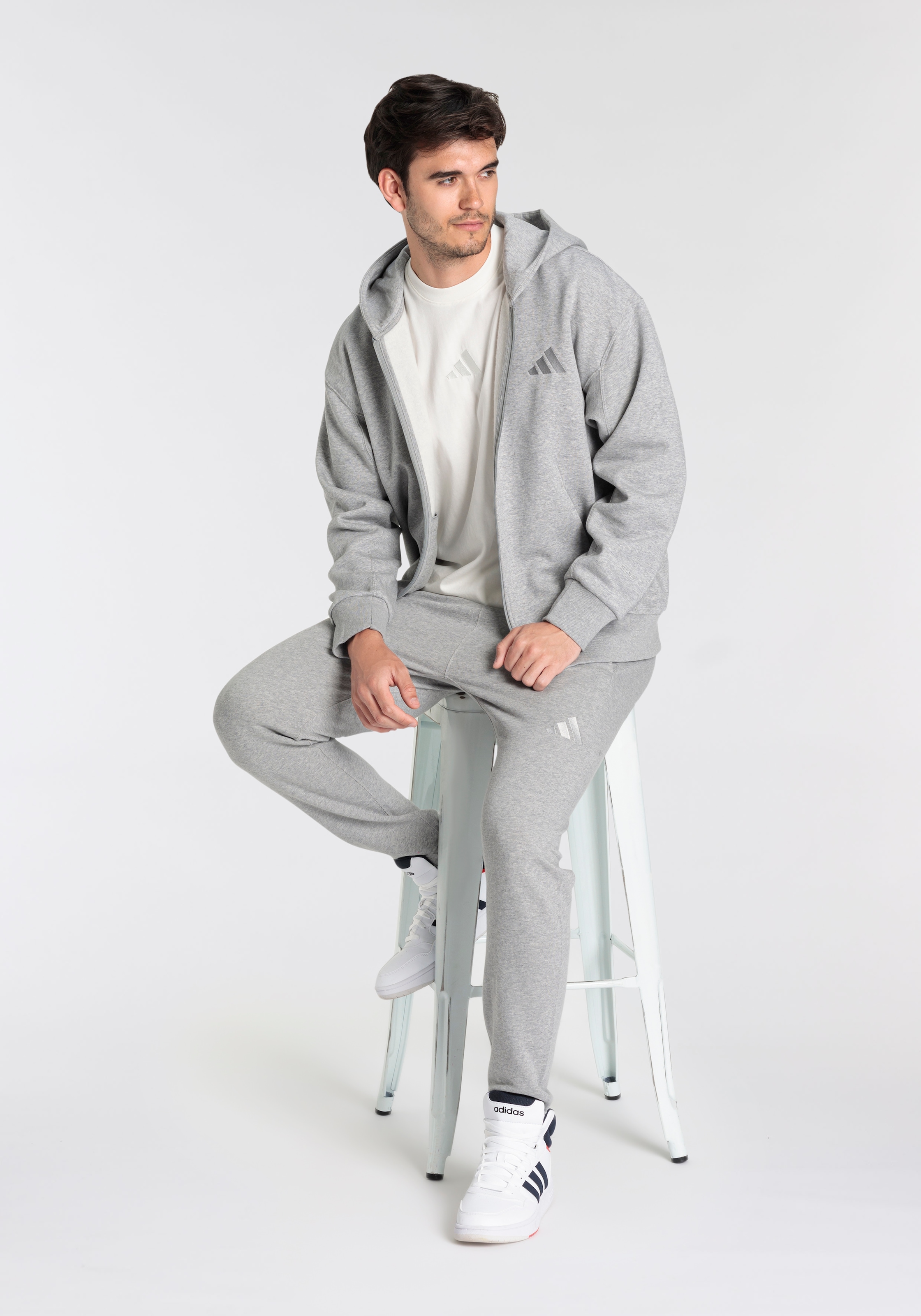 adidas Sportswear Kapuzensweatshirt »M A SZN FL FZ«, Kapuzenjacke mit Reißverschluss