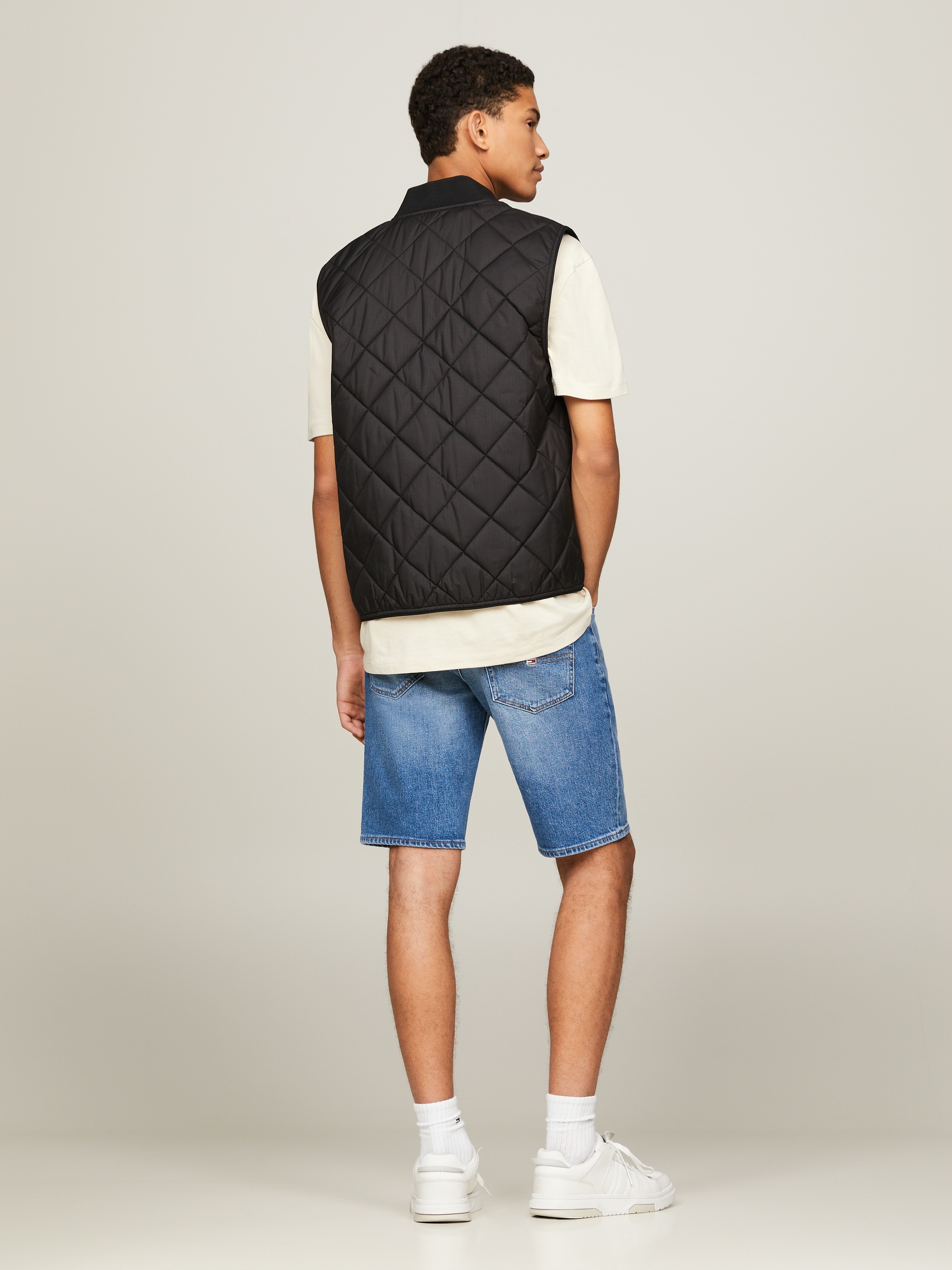 Tommy Jeans Steppweste »TJM REG ENTRY VEST«, mit modischem Rautenmuster