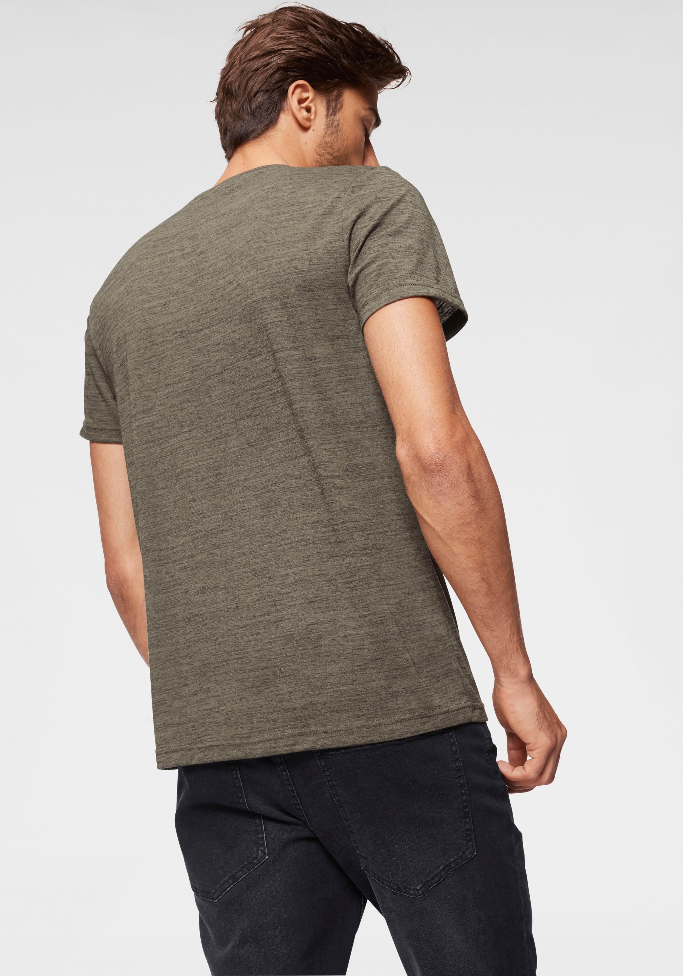 Bruno Banani T-Shirt Kurzarm,  Slim Fit,  unifarben,  Rundhalsausschnitt