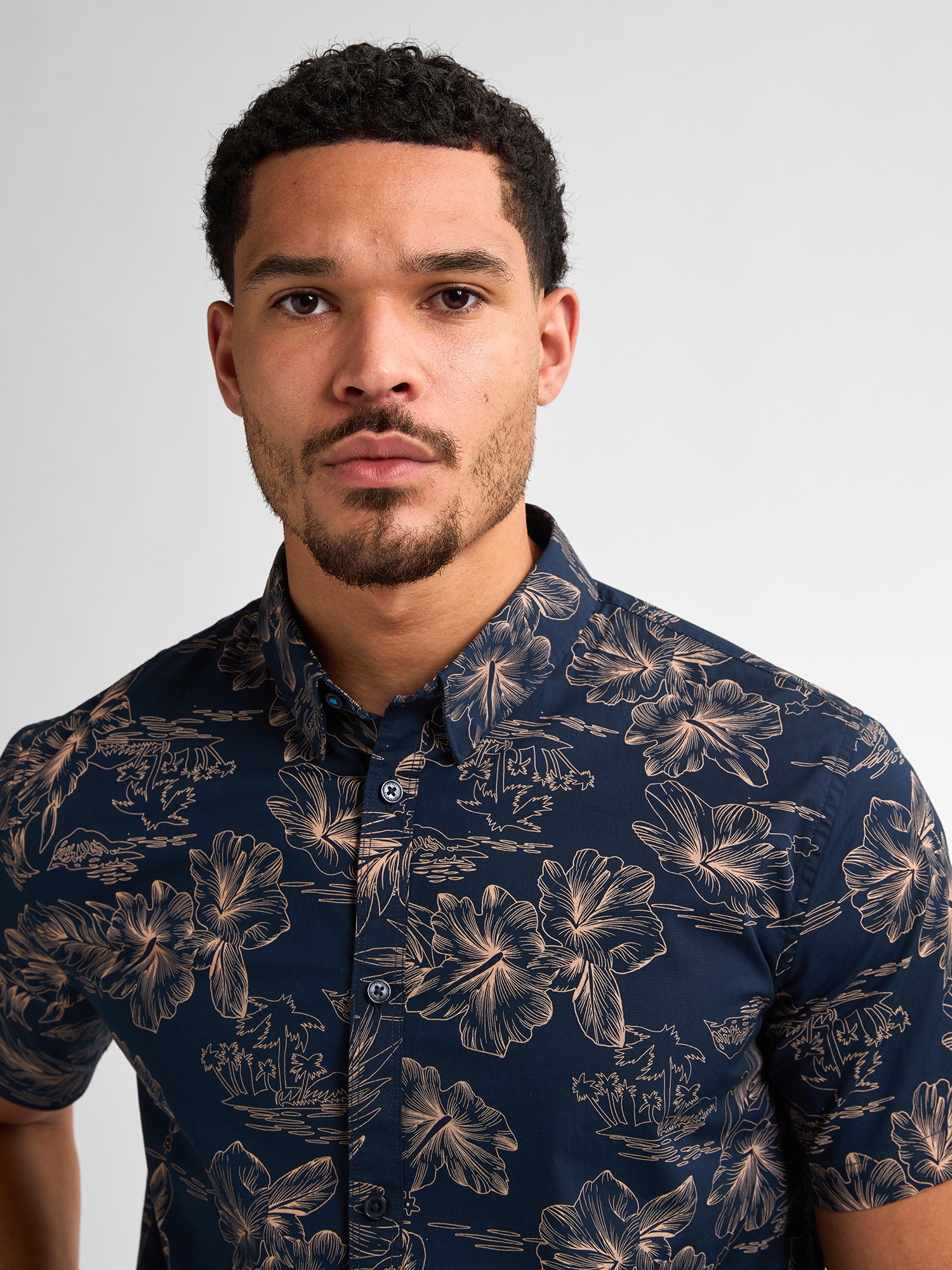 Petrol Industries Kurzarmshirt mit All-Over Print