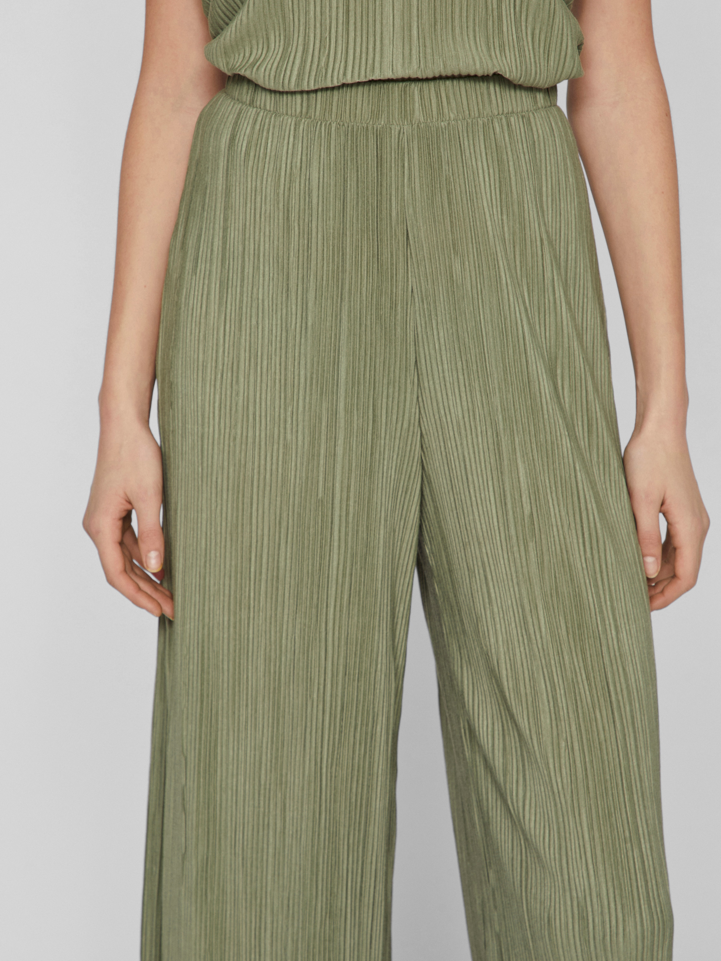 Vila Schlupfhose »VIPLISA HW CULOTTE PANTS - NOOS«, Sommerhose, plissierte Optik