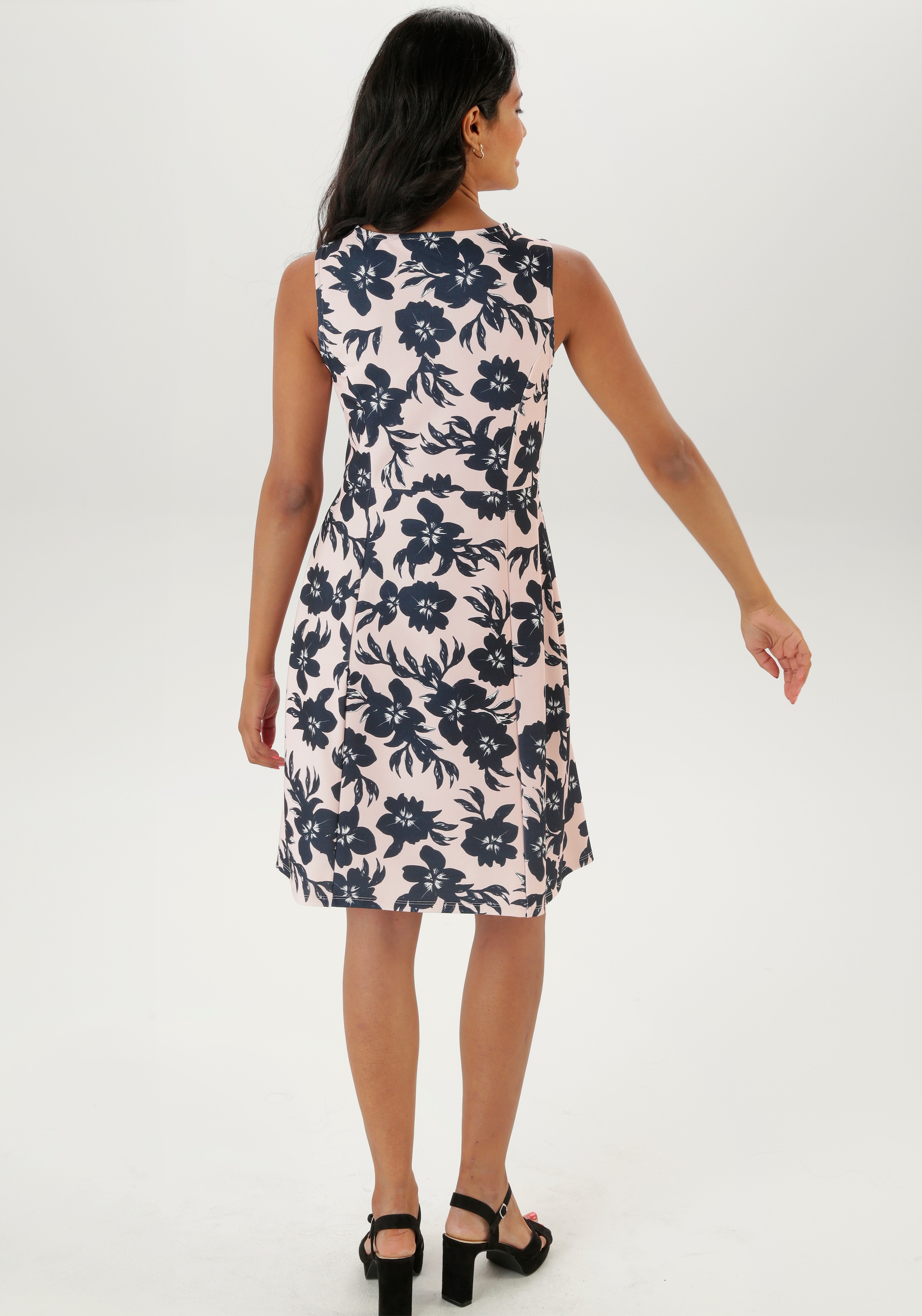 Aniston SELECTED Sommerkleid, mit Blüten- und Blättermuster Allover - NEUE KOLLEKTION