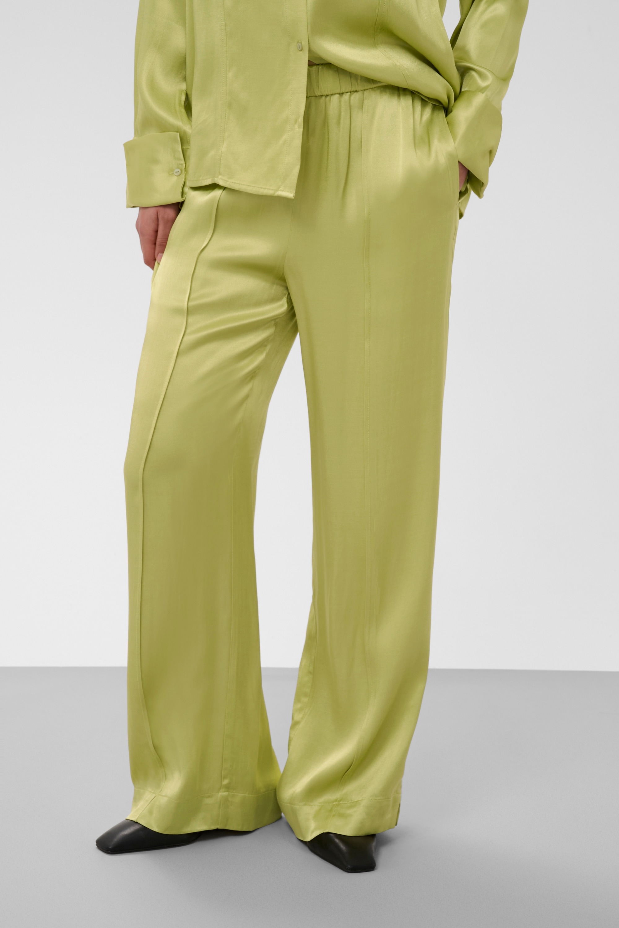 SOAKED IN LUXURY Stoffhose »Damen Casual Hose SLIrini«