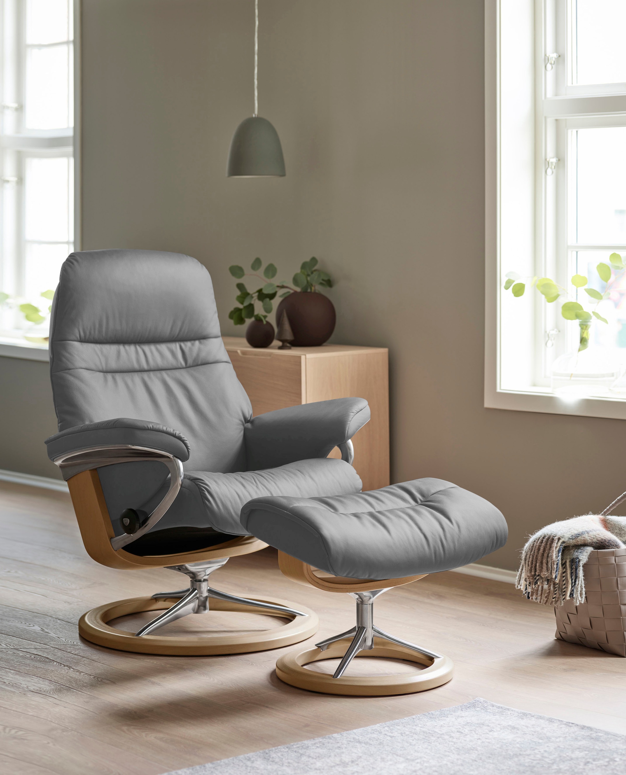 Stressless® Relaxsessel »Sunrise«, (Set, Relaxsessel mit Hocker), mit Signature Base, Größe S, Gestell Eiche