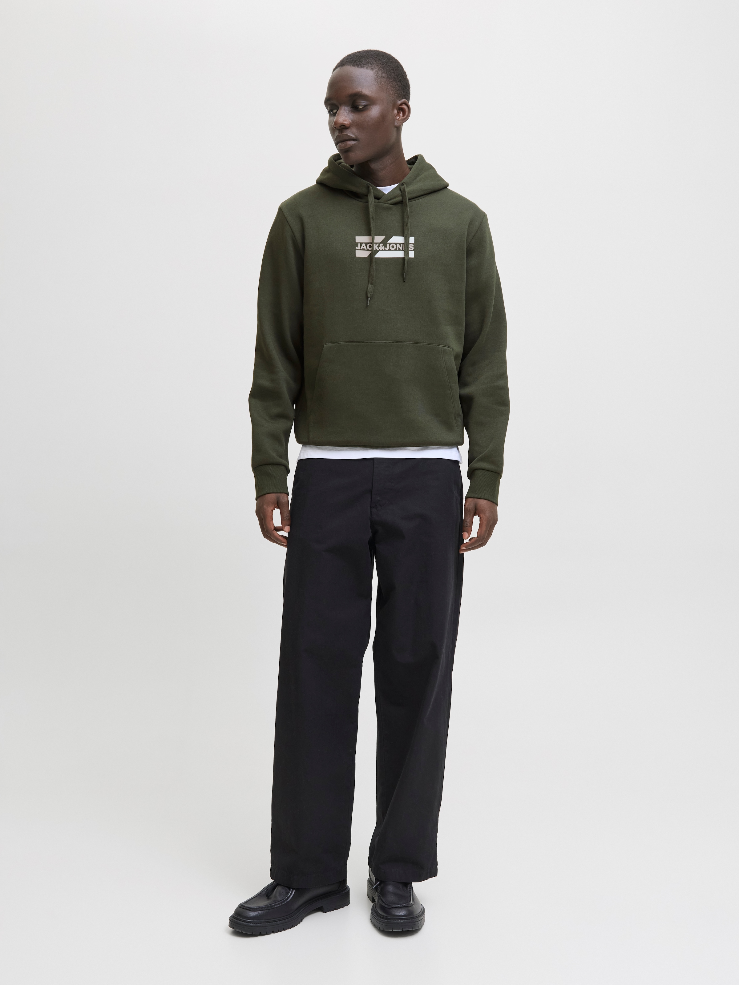 Jack & Jones Kapuzensweatshirt »JJECORP GRAPHIC SWEAT HOOD NOOS«, mit Logo Print