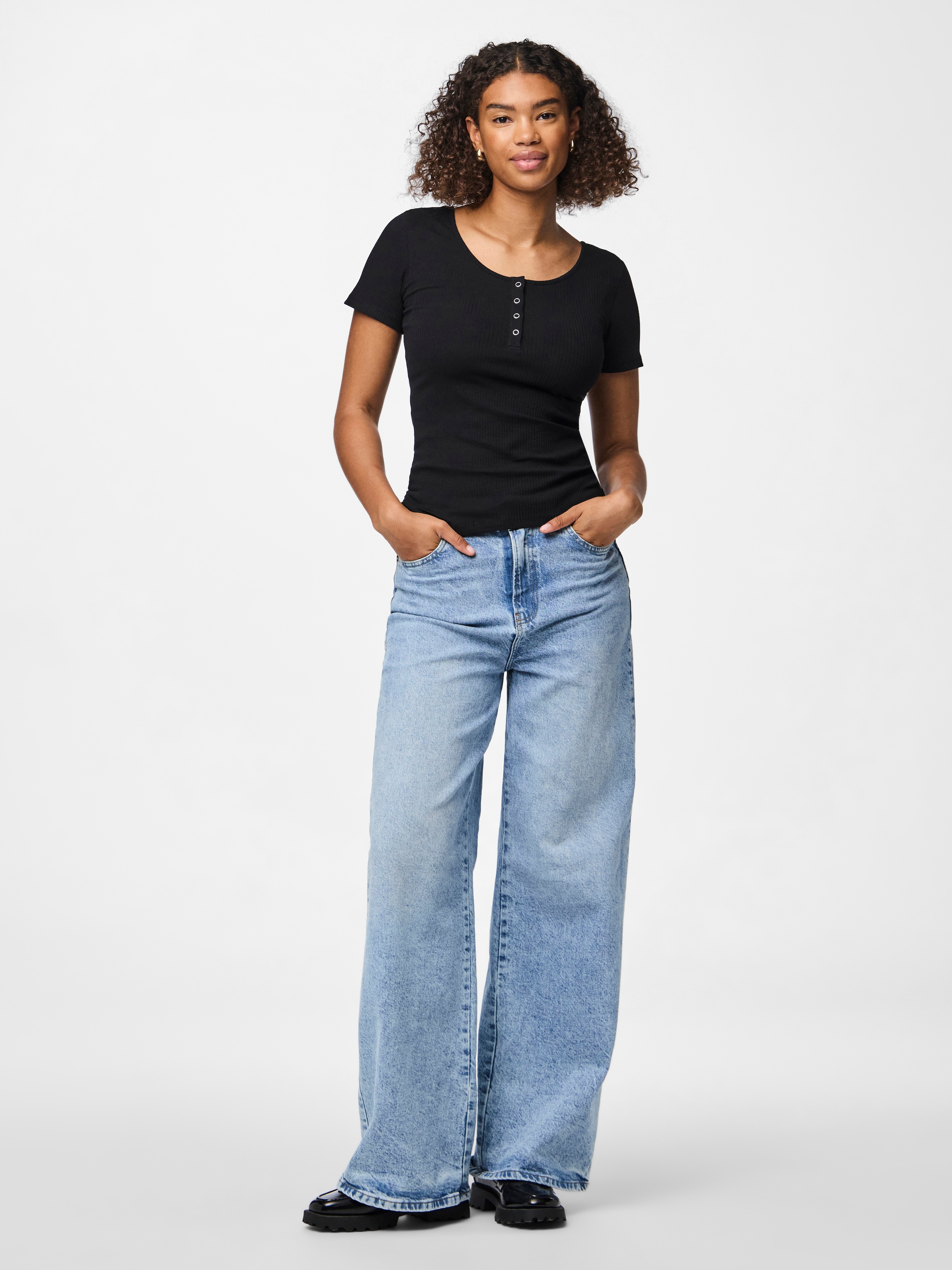 pieces Kurzarmshirt »PCKITTE SS TOP NOOS BC« Baumwollmischung, slim fit