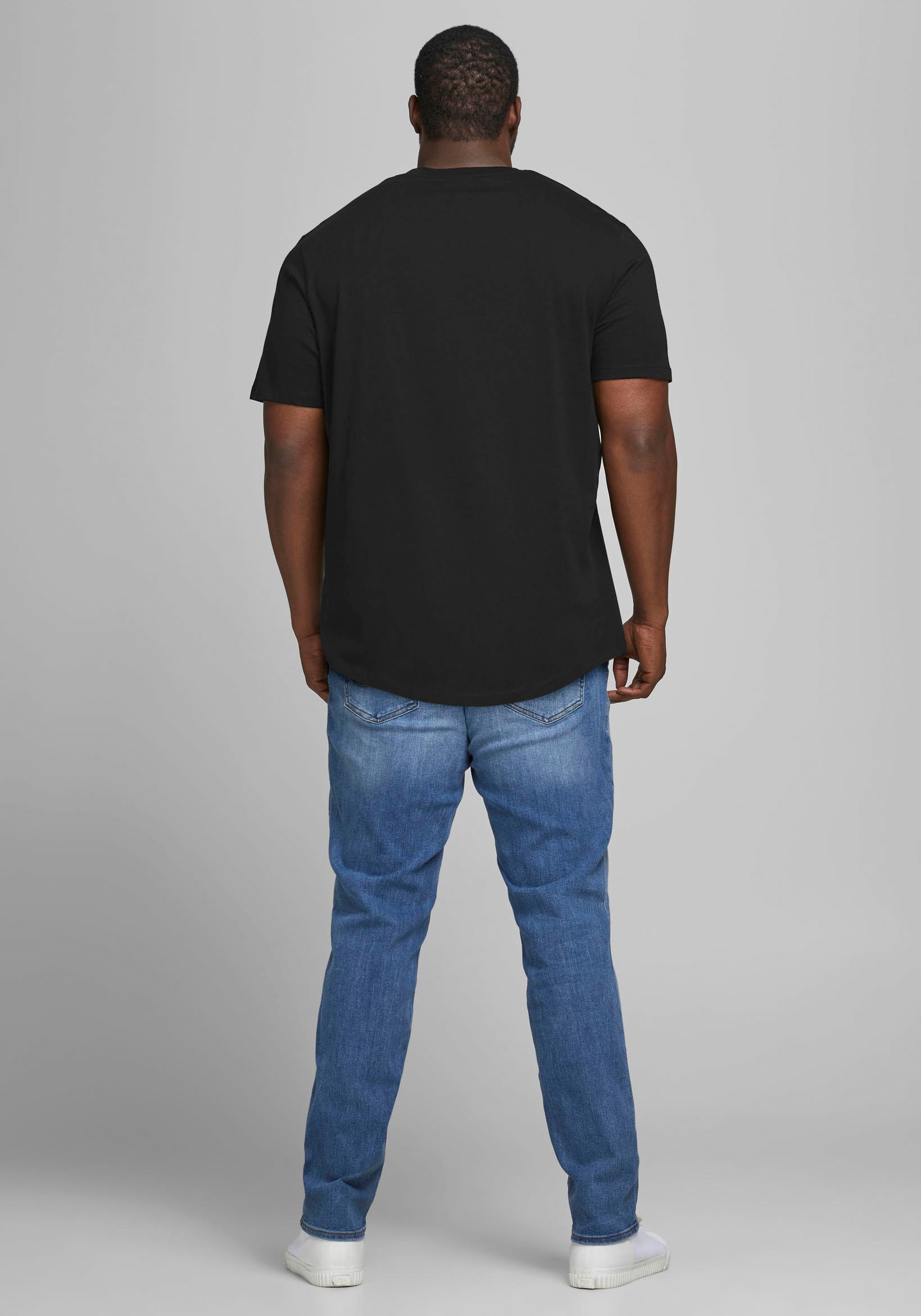 Jack & Jones PlusSize T-Shirt »NOA TEE«, mit abgerundetem Saum, bis Größe 6XL