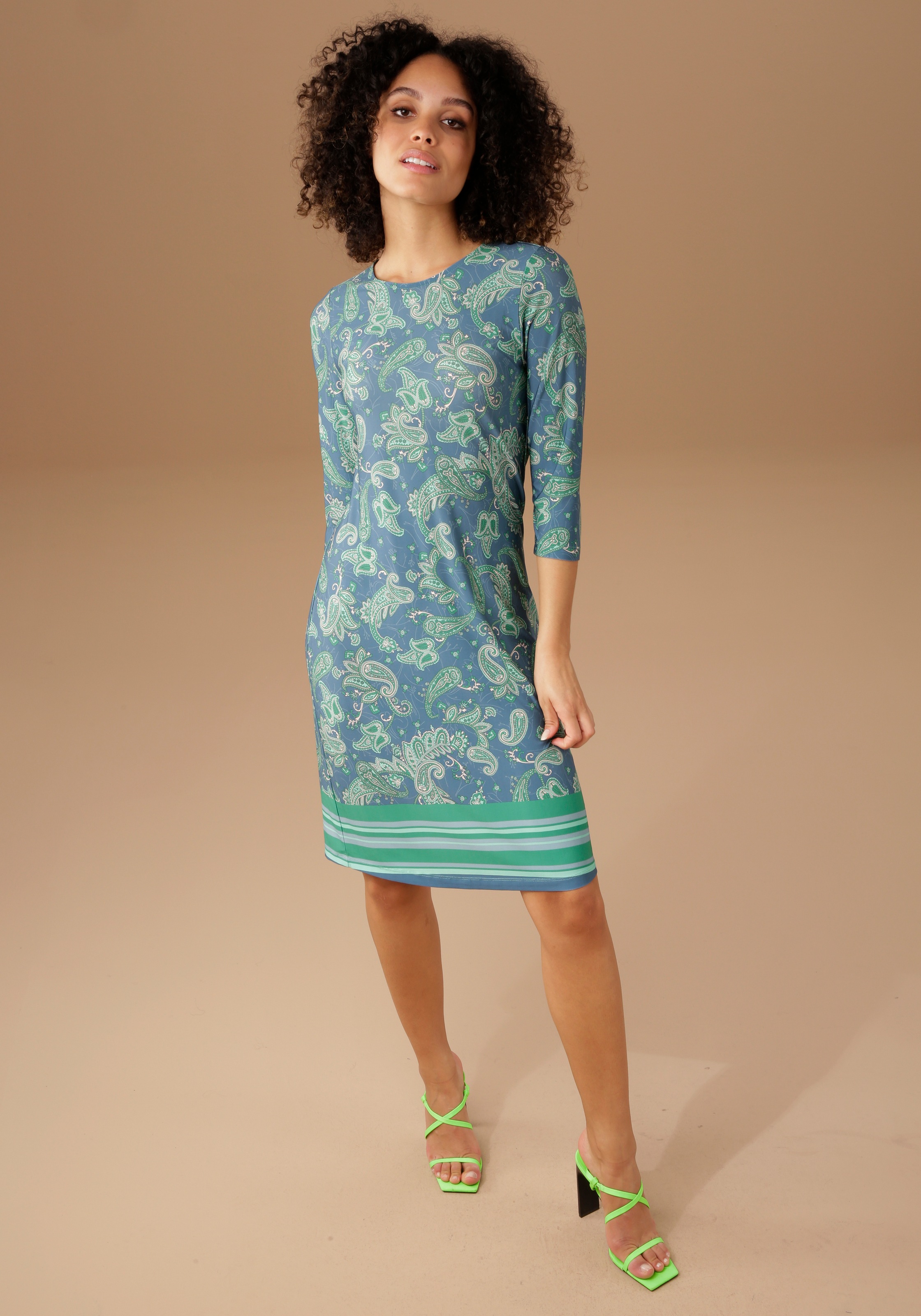 Aniston SELECTED Jerseykleid mit Streifen am Saum