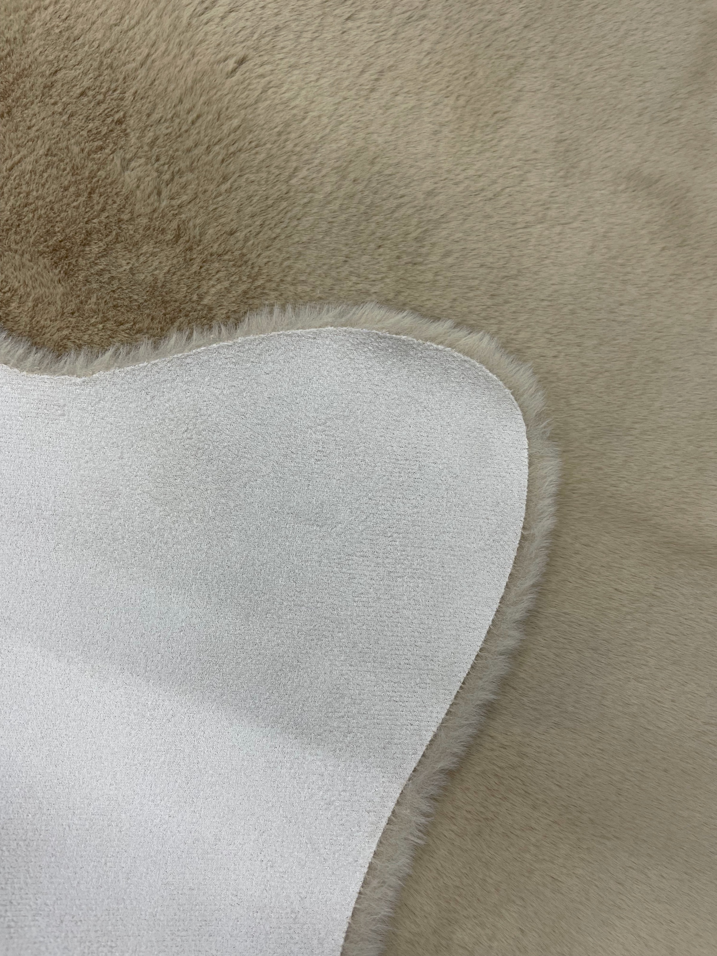 ASTRA Fellteppich »Elda, Kunstfell«, rechteckig, 13 mm Höhe, Dekofell, kuschelweich, Wohnzimmer, Kinderzimmer, Kaninchenhaptik