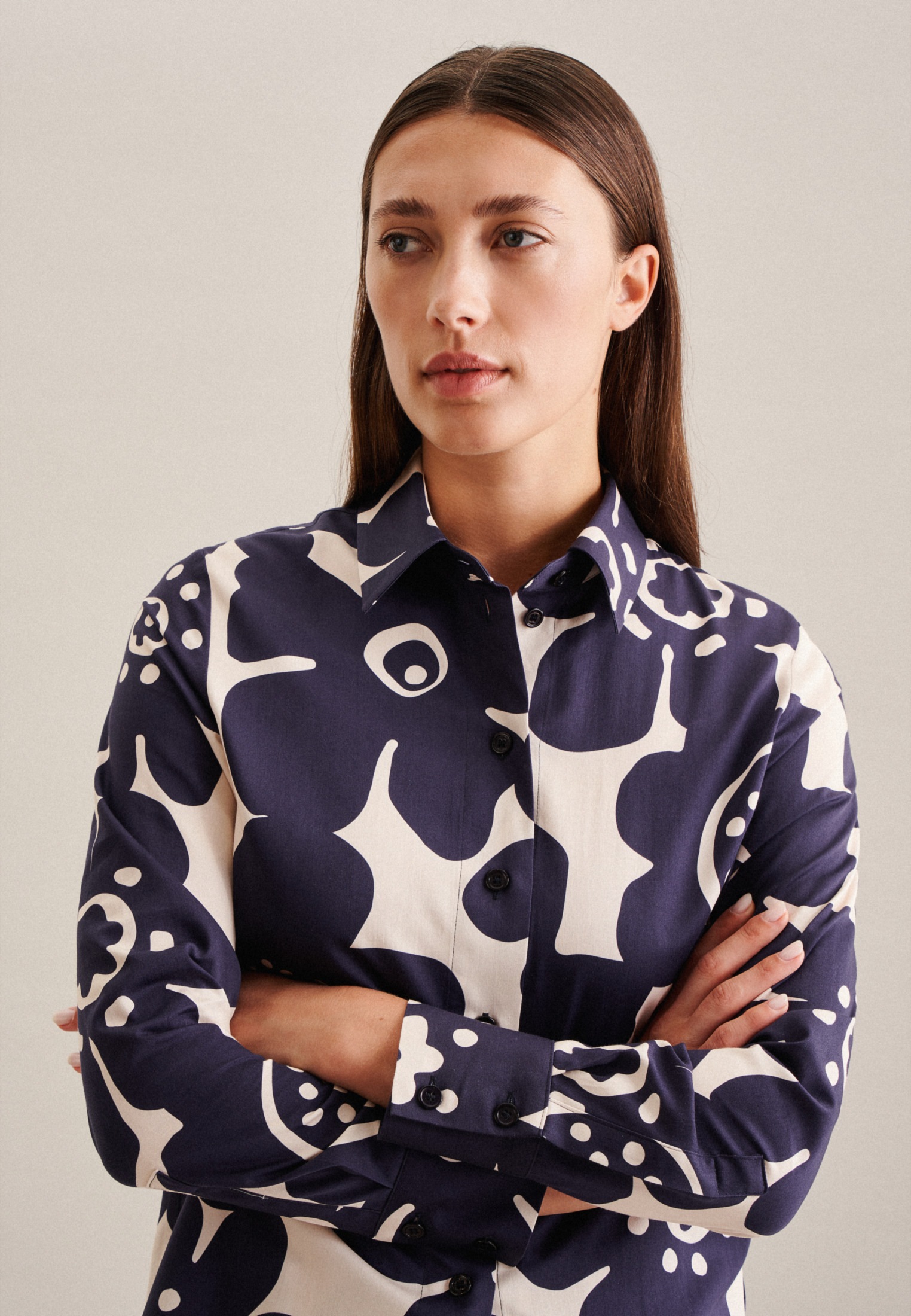 seidensticker Hemdbluse »Schwarze Rose«, Langarm Kragen Floral