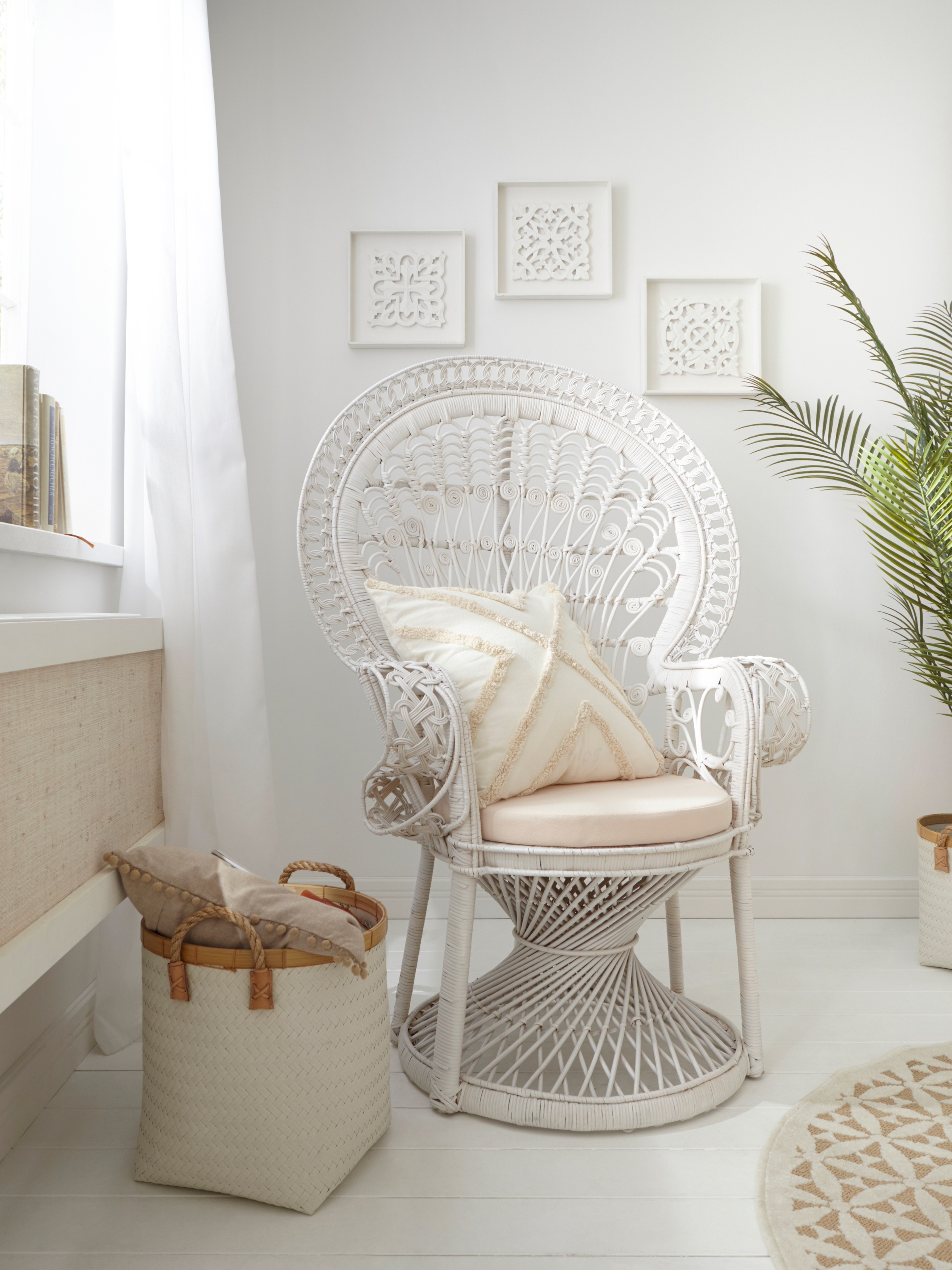 HOFMANN LIVING AND MORE Rattanstuhl () mit Kissenauflage