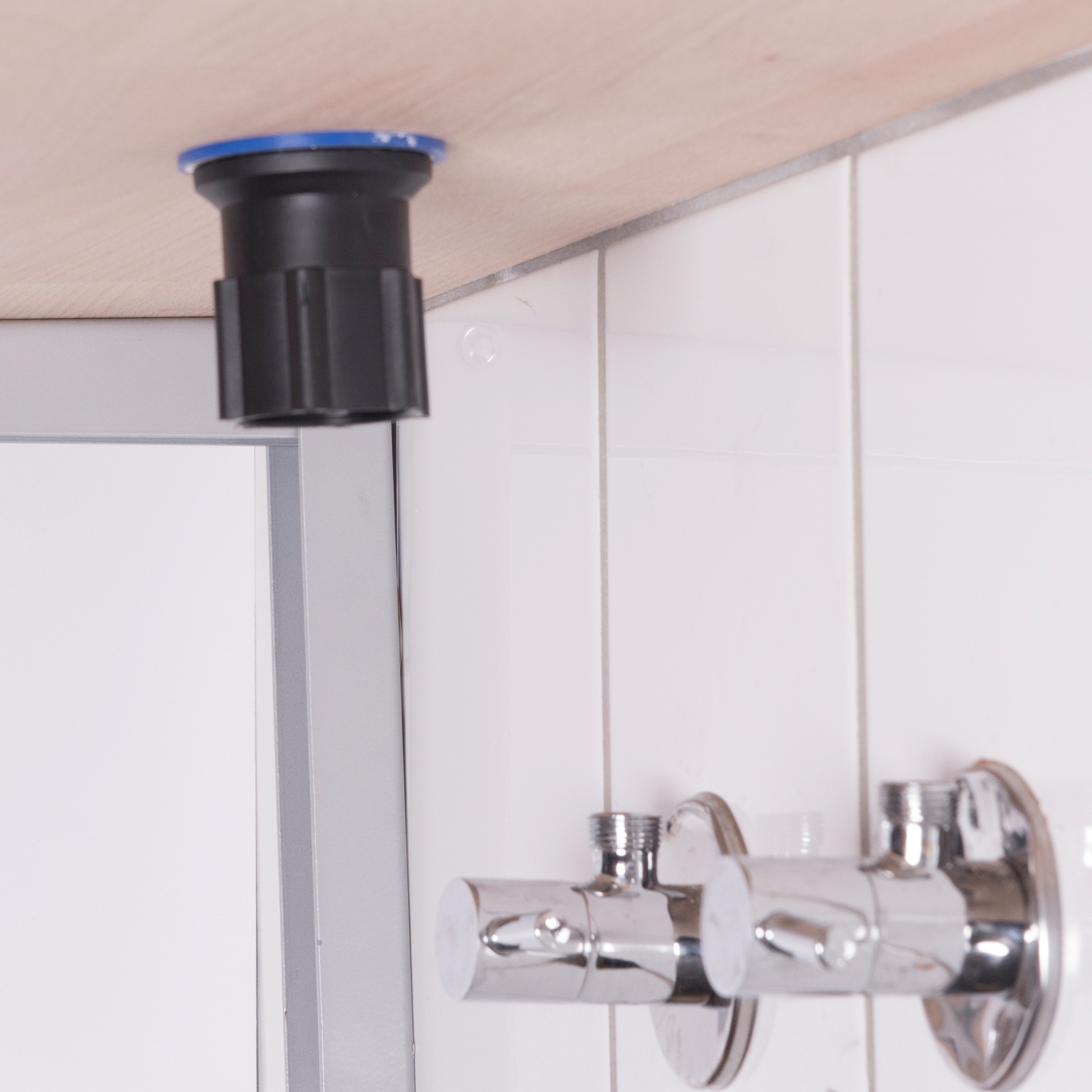 CORNAT Spültischarmatur »Druckgusskörper, chrom - 360° schwenkbarer Silikon-Auslauf« Mit Brause-Arretierung/ Hochdruck-Armatur/ Küchenarmatur /Wasserhahn