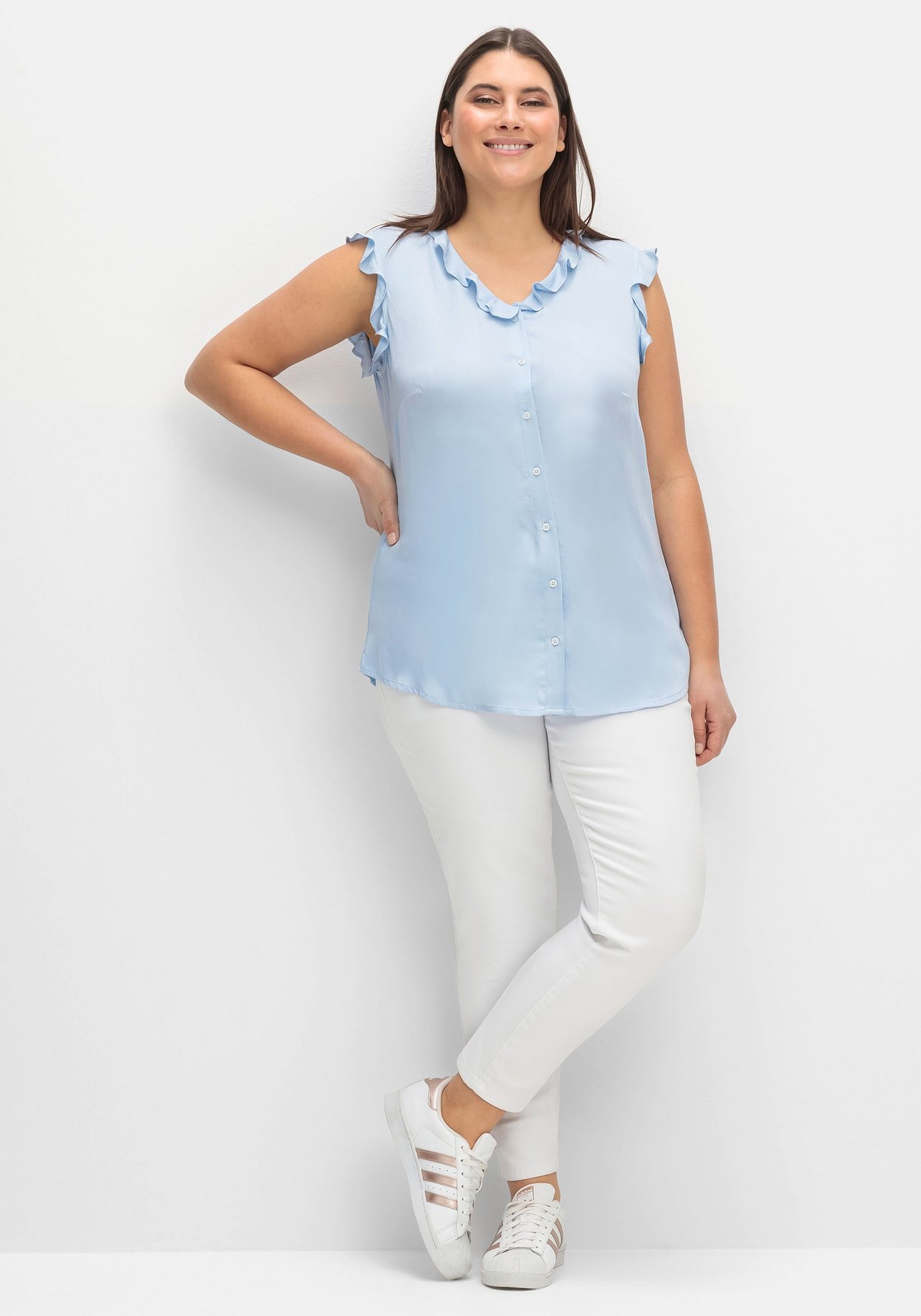 Sheego Rüschenbluse »Bluse in ärmelloser Form mit Volants«