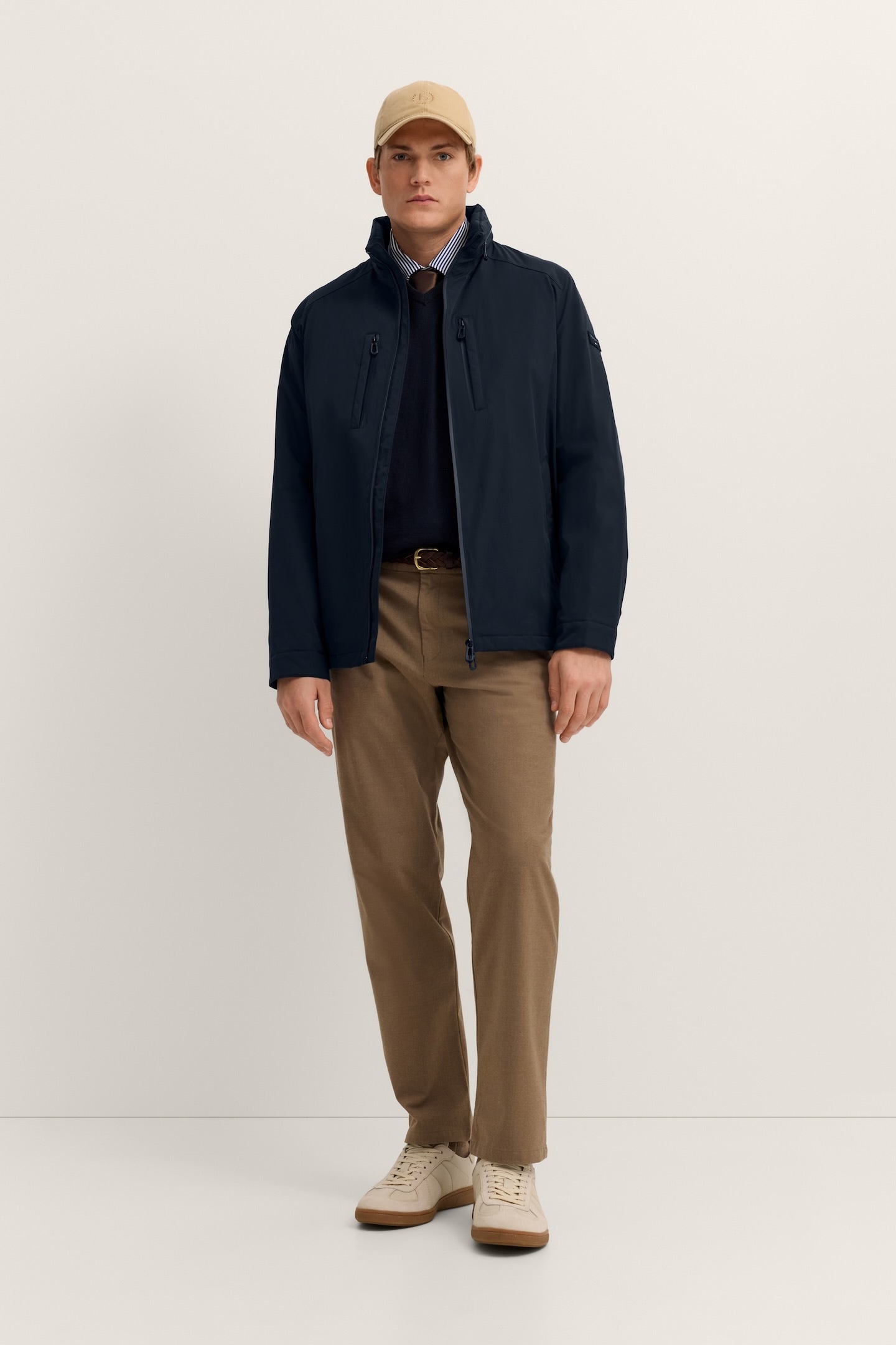 bugatti Regenjacke »Rainseries« mit Kapuze Regular Fit mit Kapuze & Stehkragen