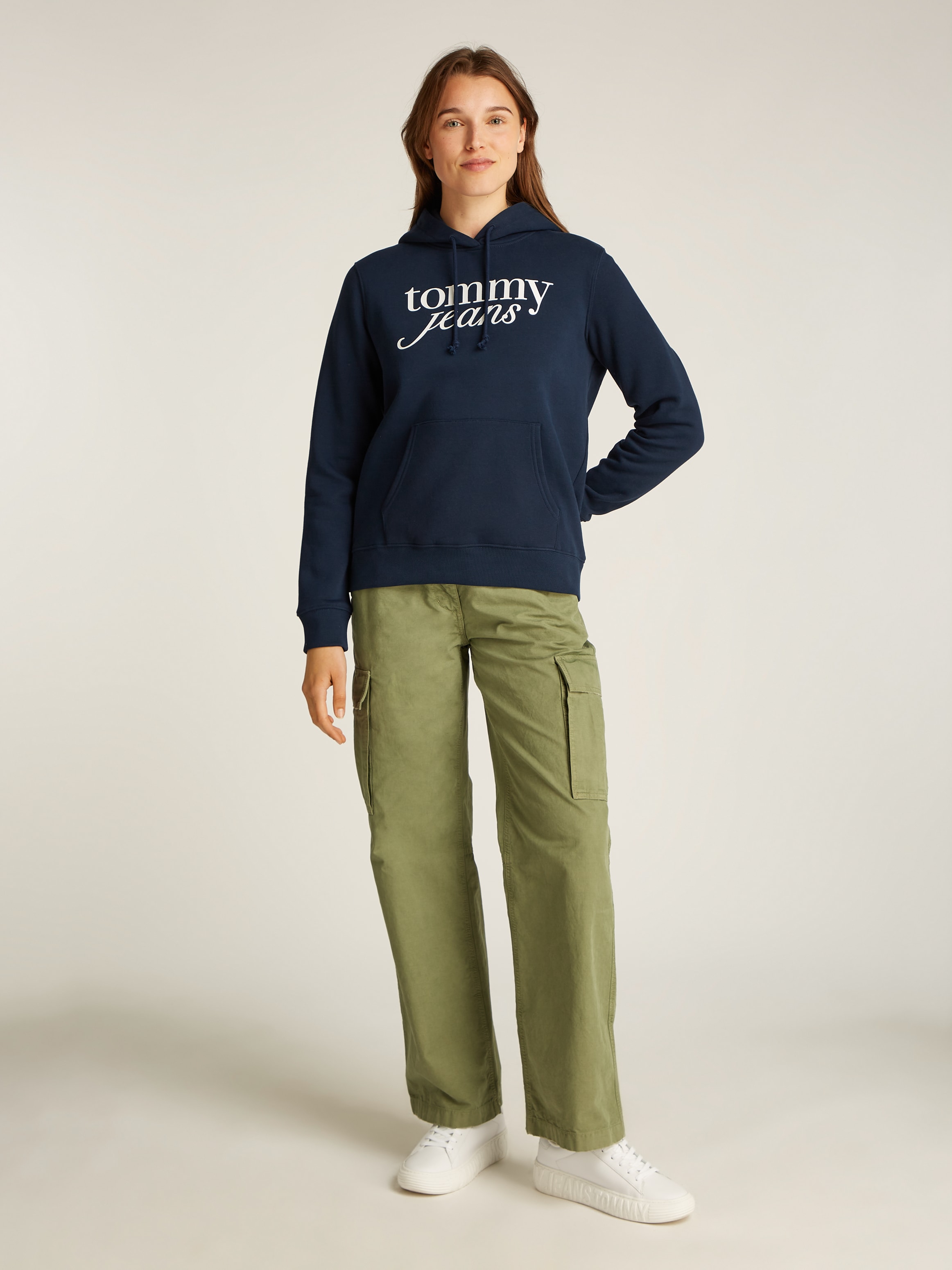 Tommy Jeans Hoodie »TJW REG ESS LOGO HOODIE EXT«, mit Logodruck, Stickerei