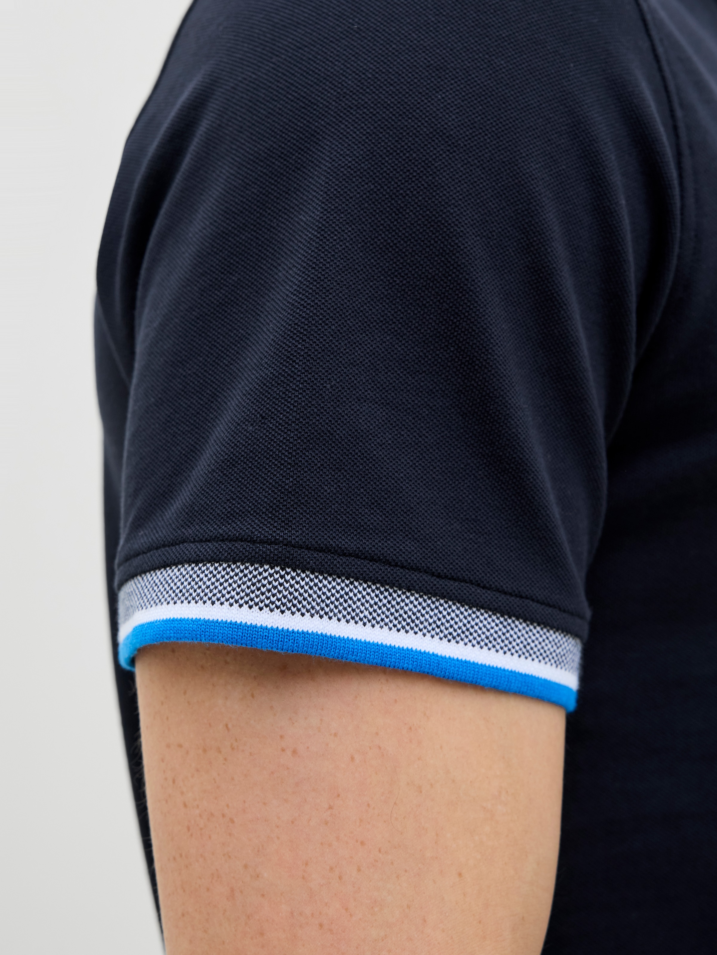 Jack & Jones Poloshirt »JJEPAULOS POLO SS NOOS«, mit Logo Stickerei