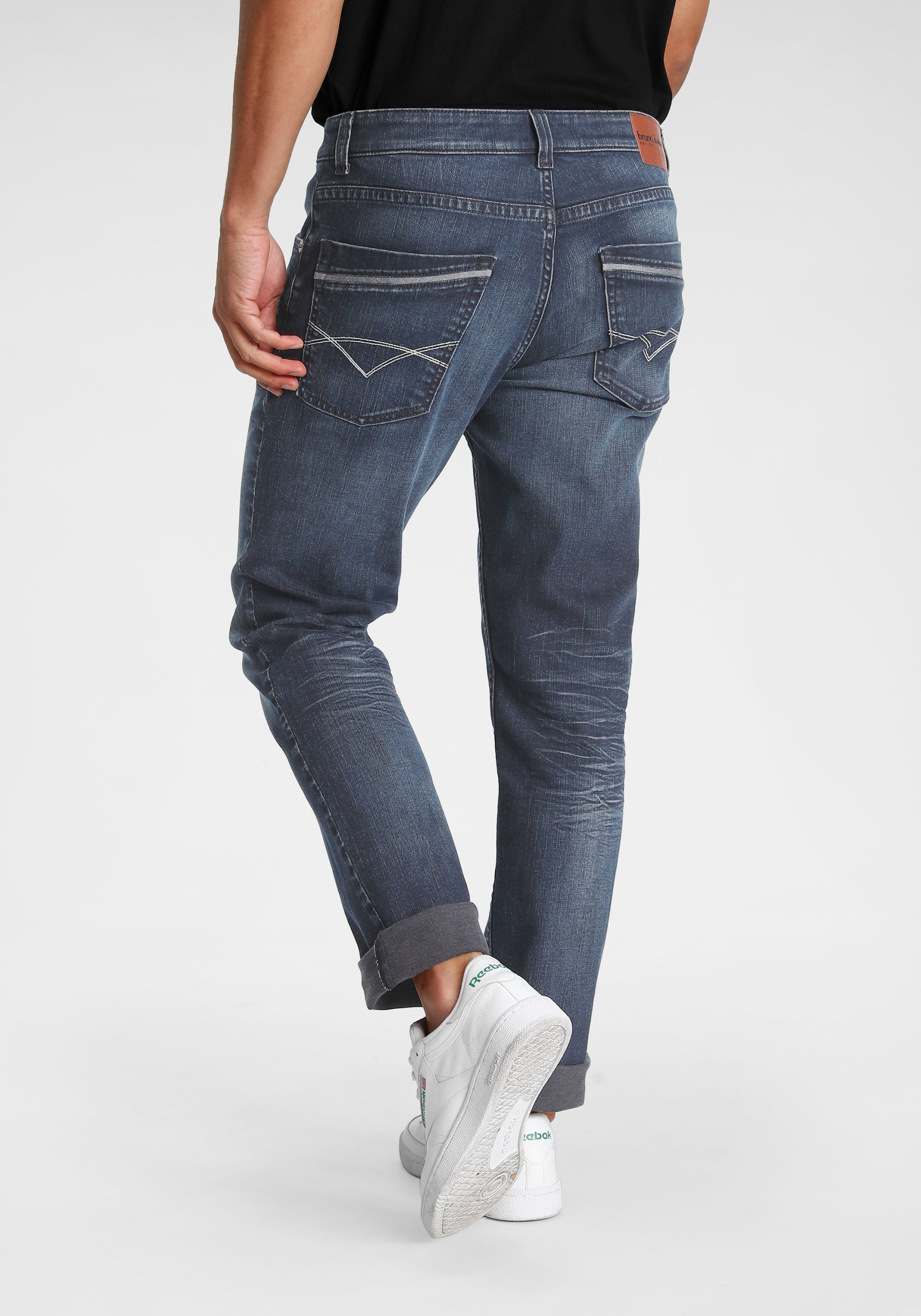 Bruno Banani Straight-Jeans »Dylan«, gerade Beinform, Used-Waschung, niedrige Leibhöhe